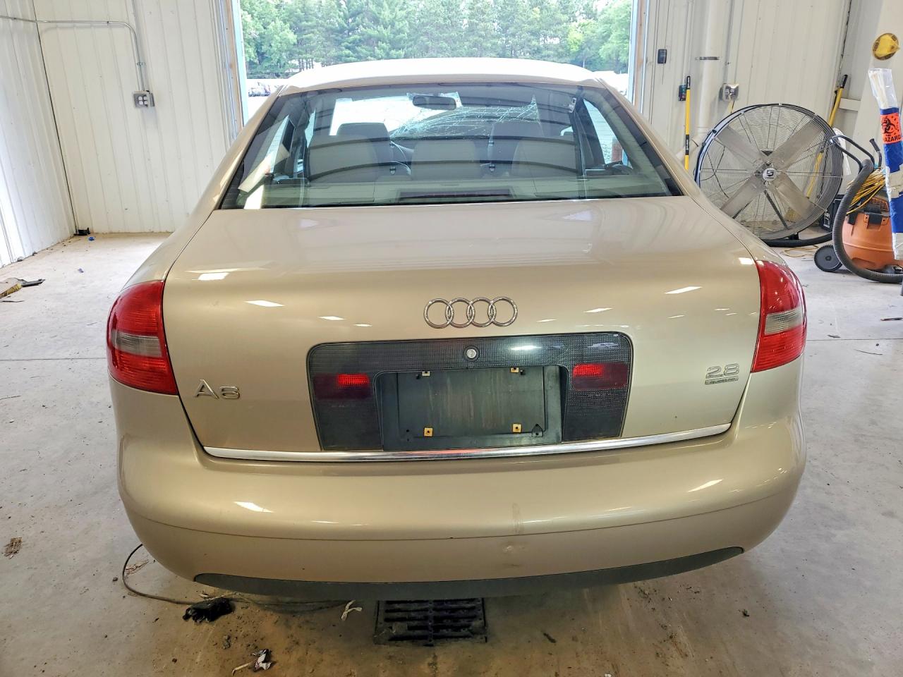 2001 Audi A6 2.8 Quattro Tan vin: WAUEH64B71N030353