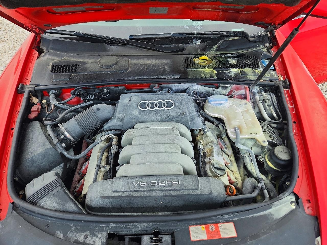 2006 Audi A6 S-line 3.2 Quattro Red vin: WAUEH74F26N118114