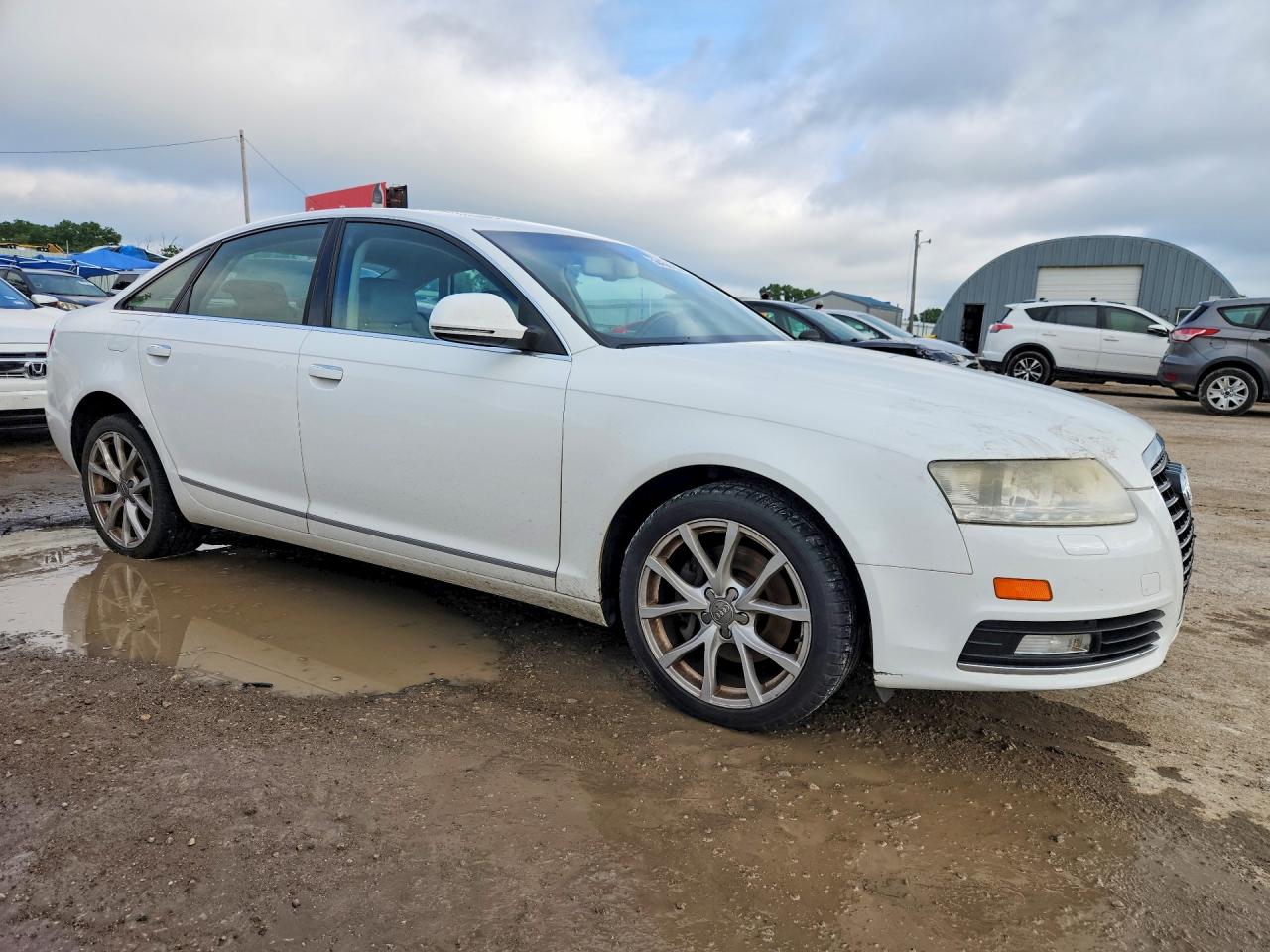 2010 Audi A6 Premium Plus White vin: WAUEKAFB9AN010087