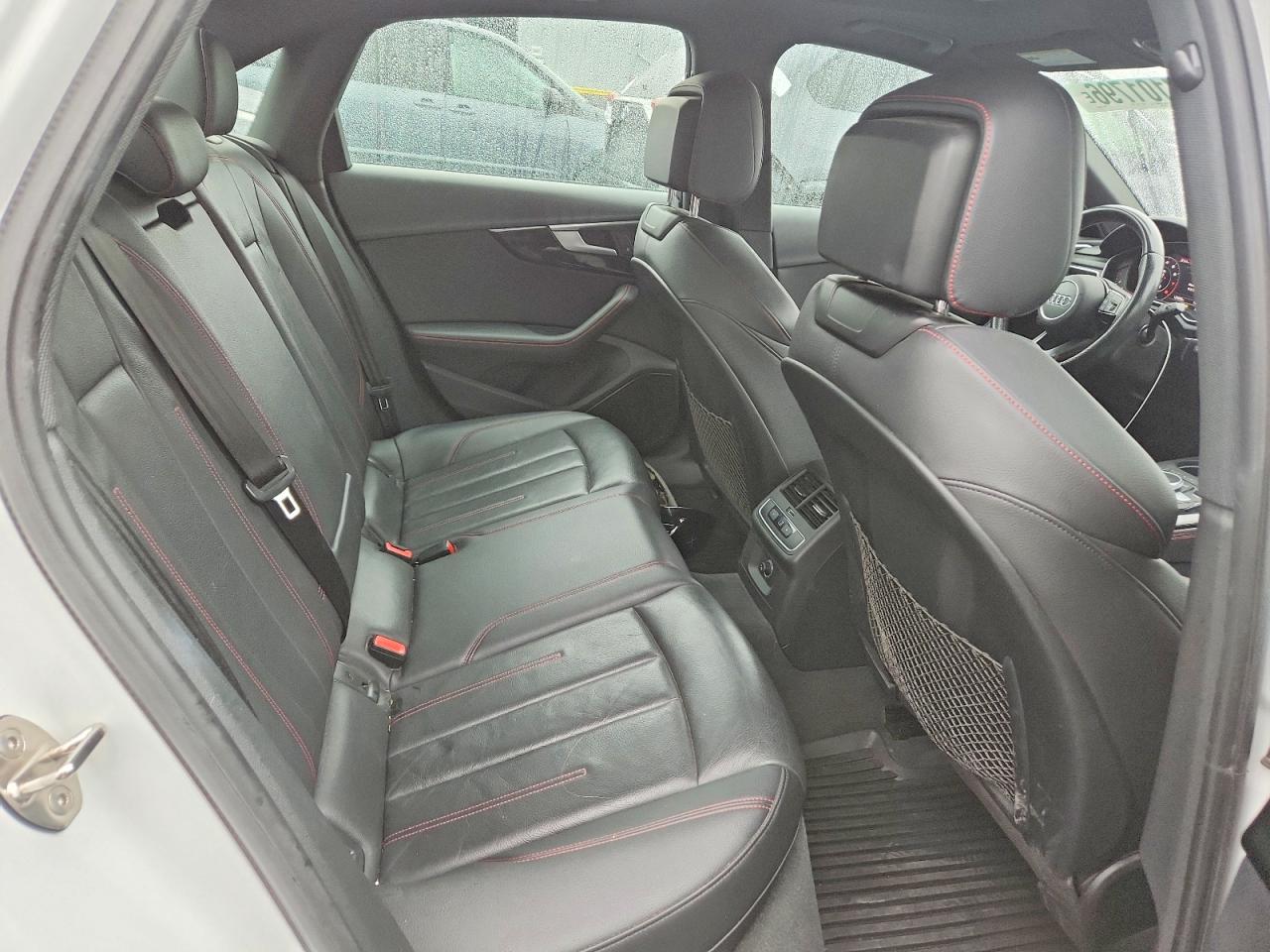 2018 Audi A4 Premium Plus White vin: WAUENAF40JN001822