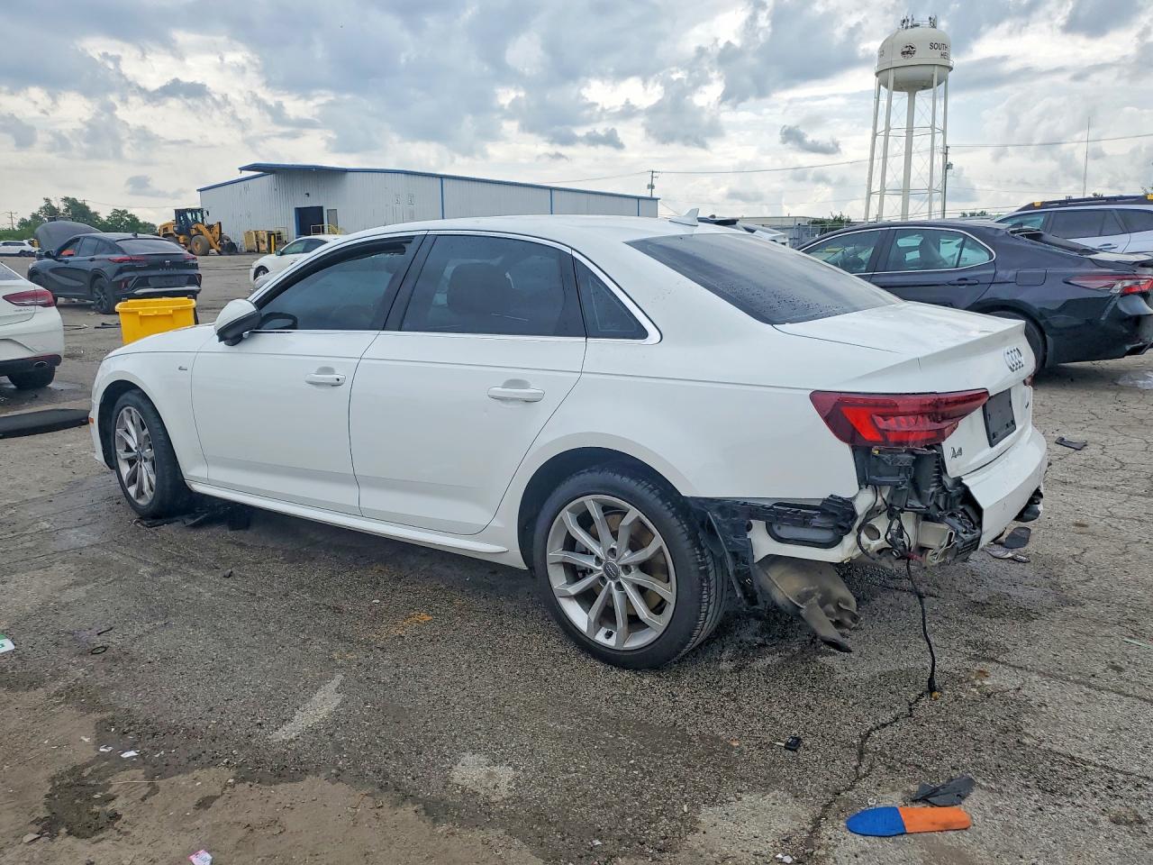 2019 Audi A4 Premium Plus White vin: WAUENAF40KN010229