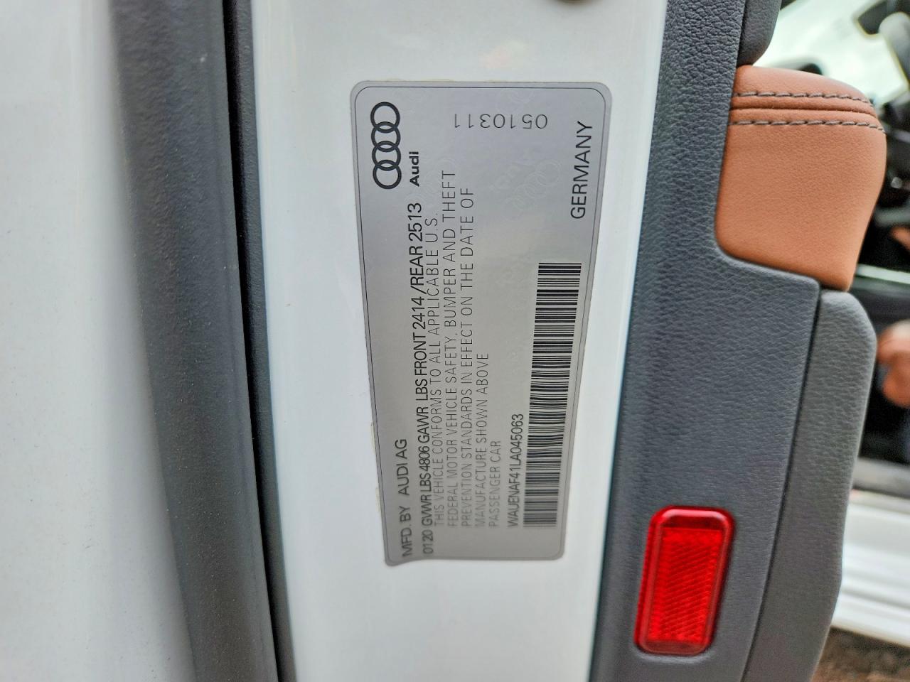 2020 Audi A4 Premium Plus White vin: WAUENAF41LA045063