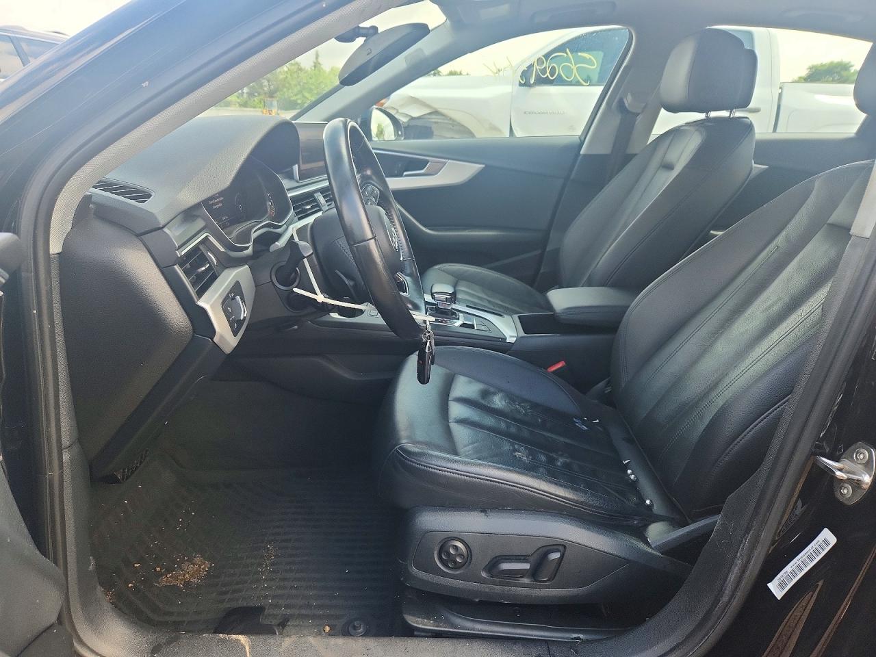 2017 Audi A4 Premium Plus Черный vin: WAUENAF43HN038941