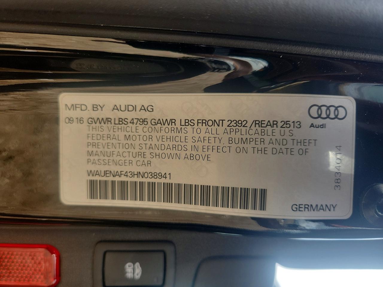 2017 Audi A4 Premium Plus Черный vin: WAUENAF43HN038941