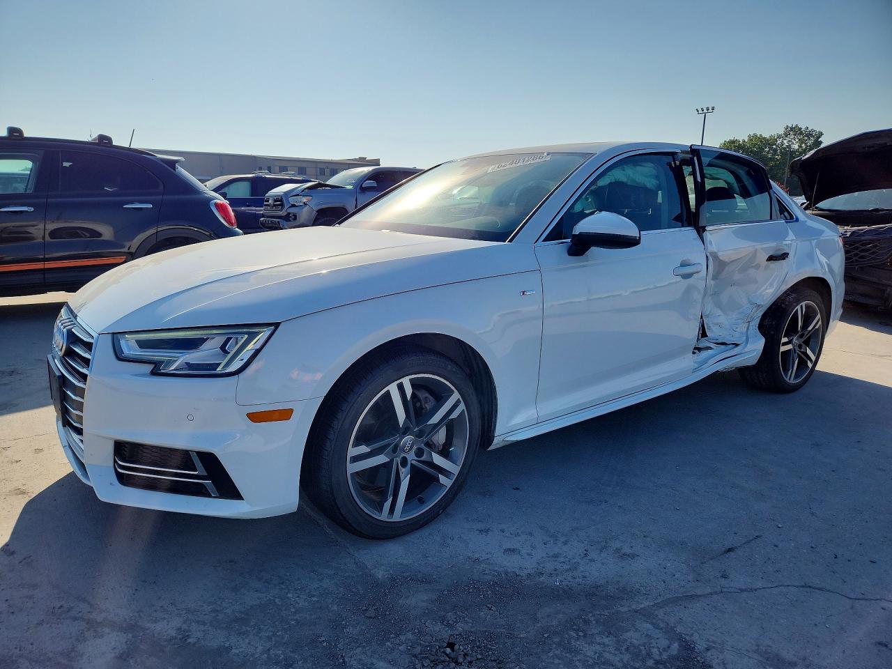 2017 Audi A4 Premium Plus White vin: WAUENAF43HN070112