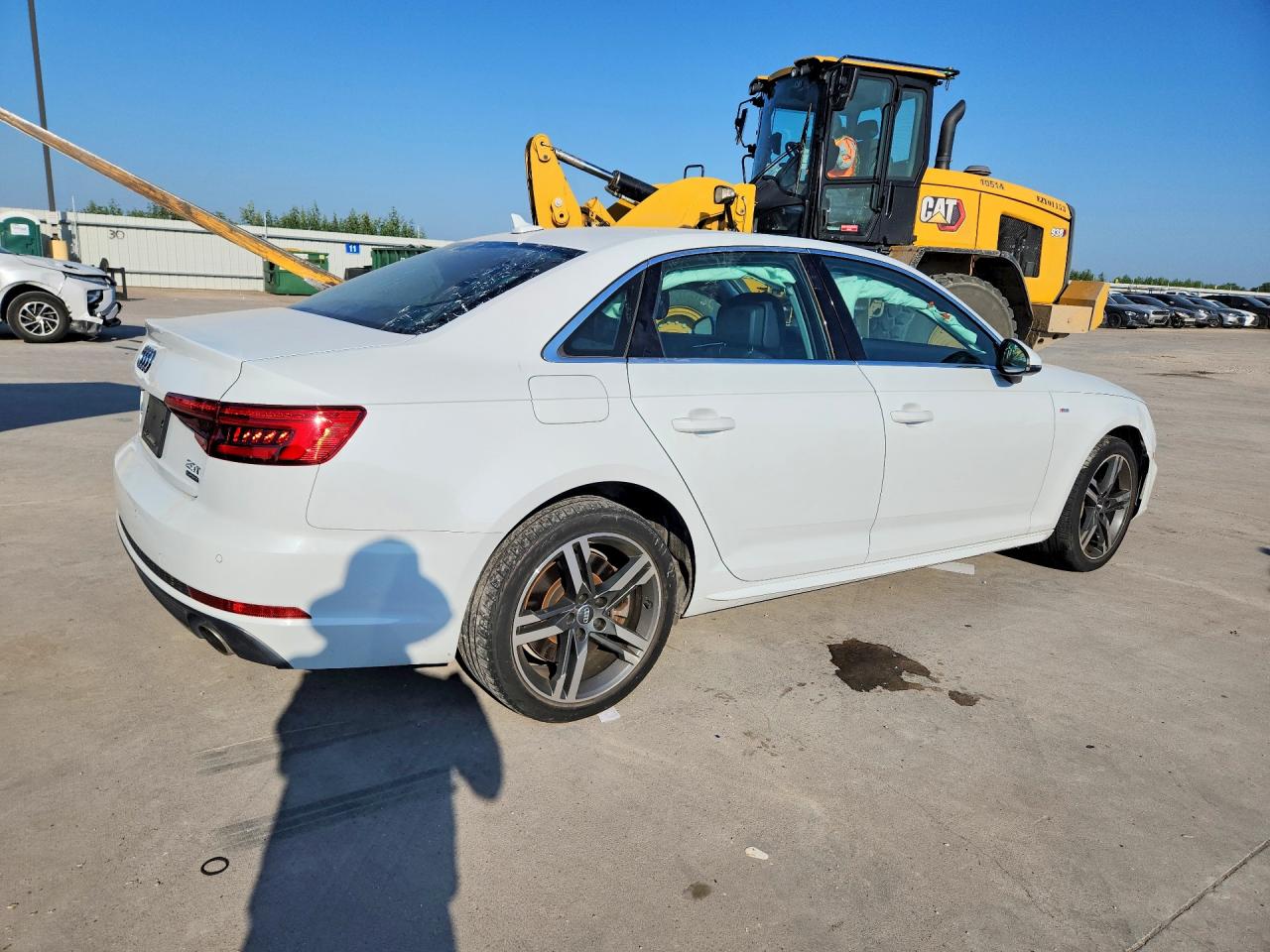 2017 Audi A4 Premium Plus White vin: WAUENAF43HN070112