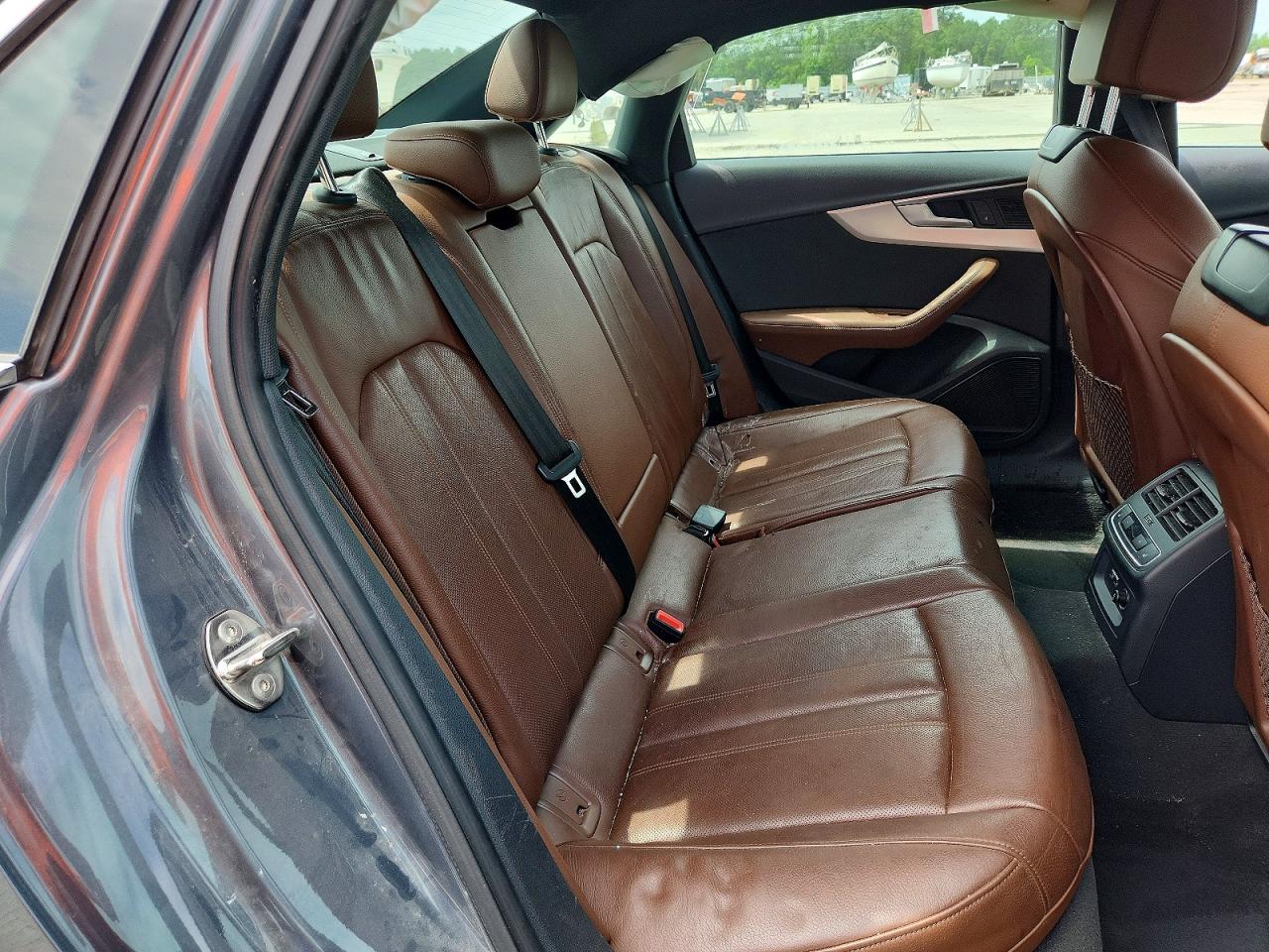 2019 Audi A4 Premium Plus Серый vin: WAUENAF45KA115257