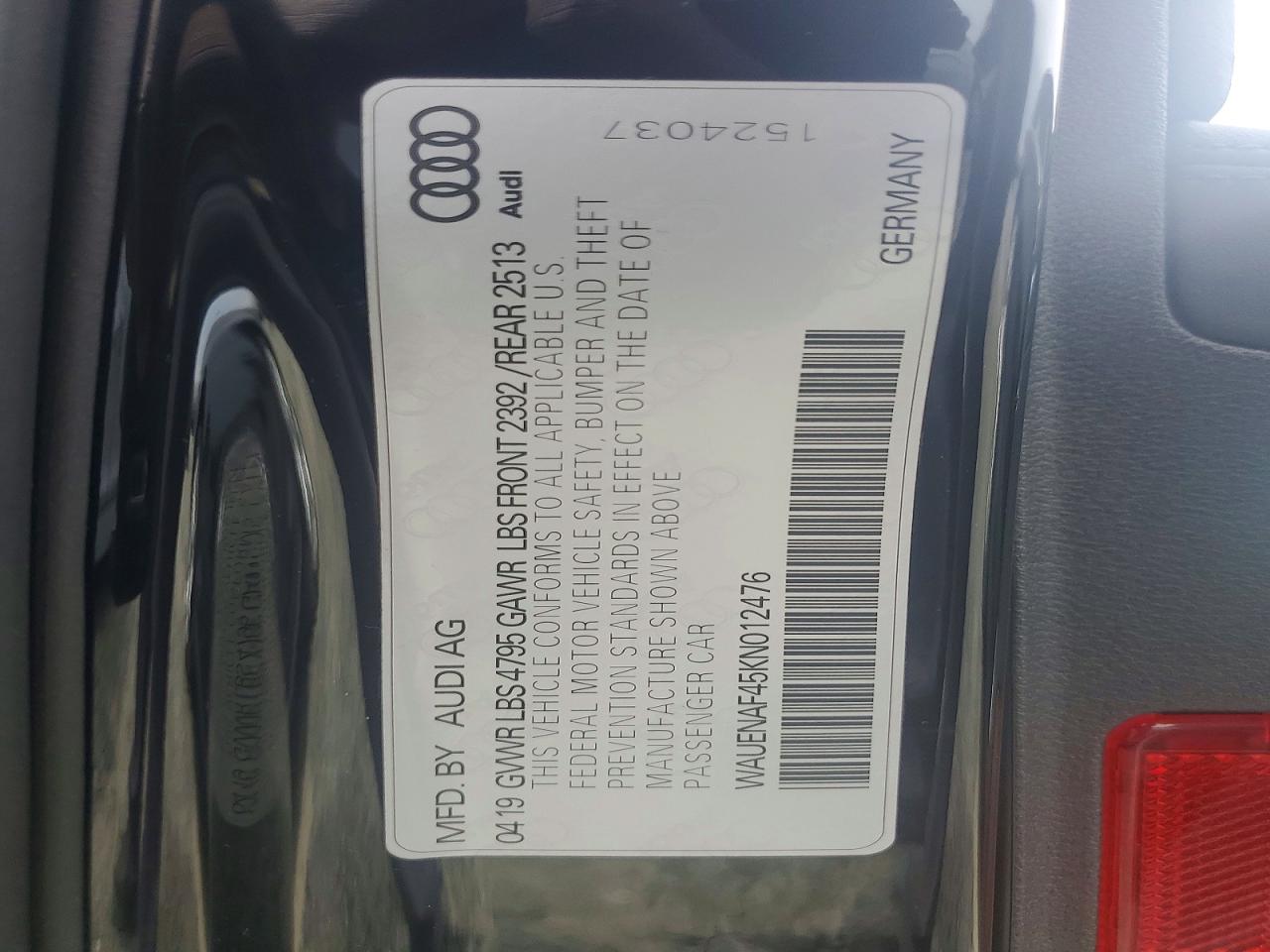 2019 Audi A4 Premium Plus Черный vin: WAUENAF45KN012476