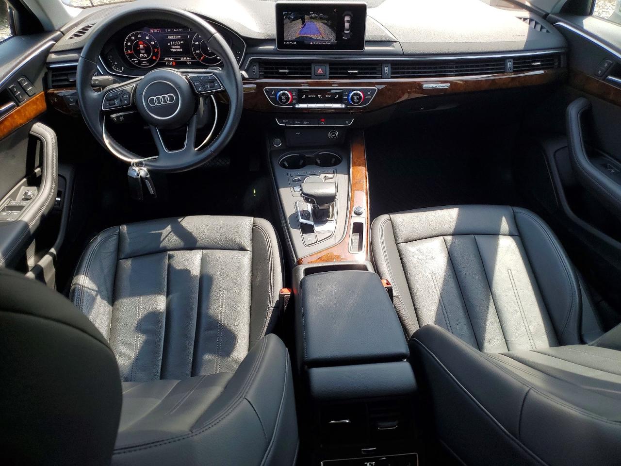 2019 Audi A4 Premium Plus Silver vin: WAUENAF47KA003432