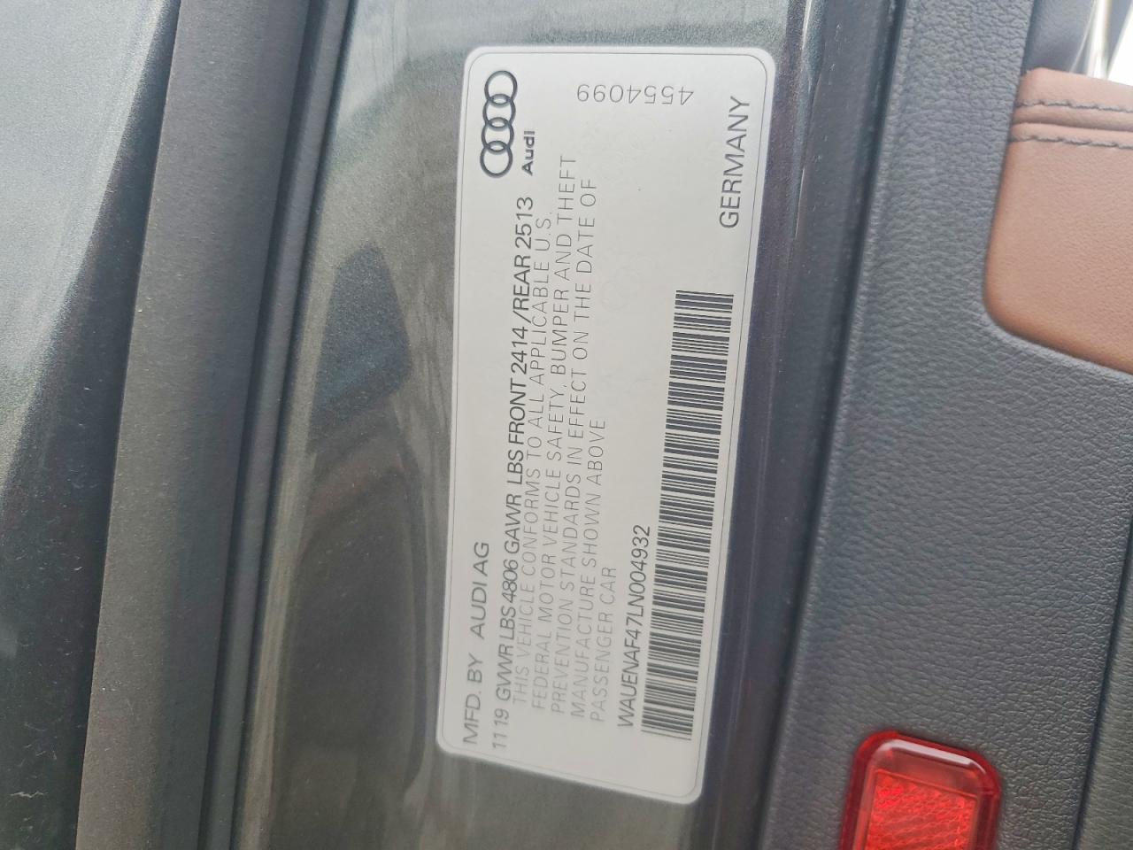 2020 Audi A4 Premium Plus Gray vin: WAUENAF47LN004932