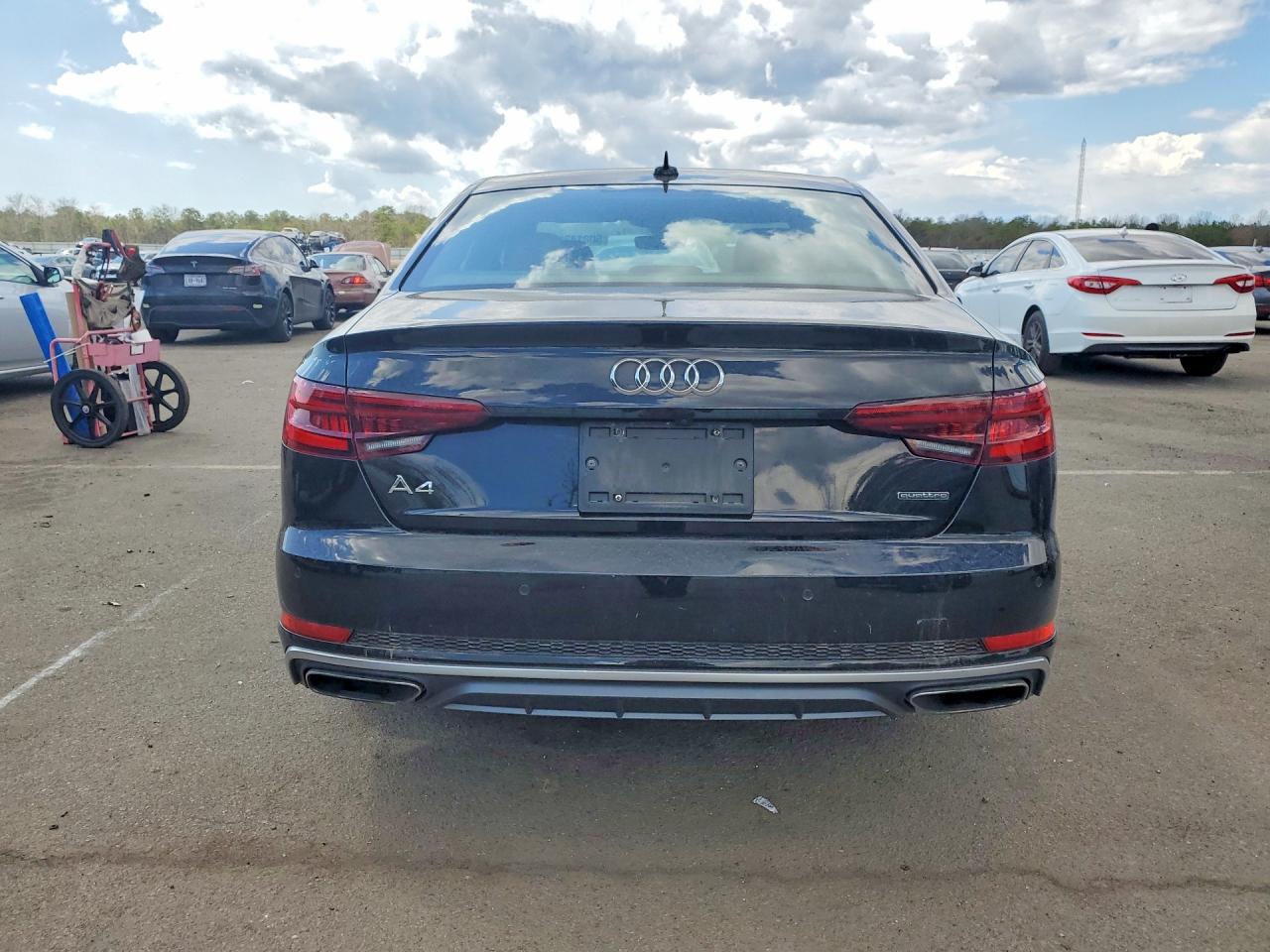 2019 Audi A4 Premium Plus Черный vin: WAUENAF4XKN005362