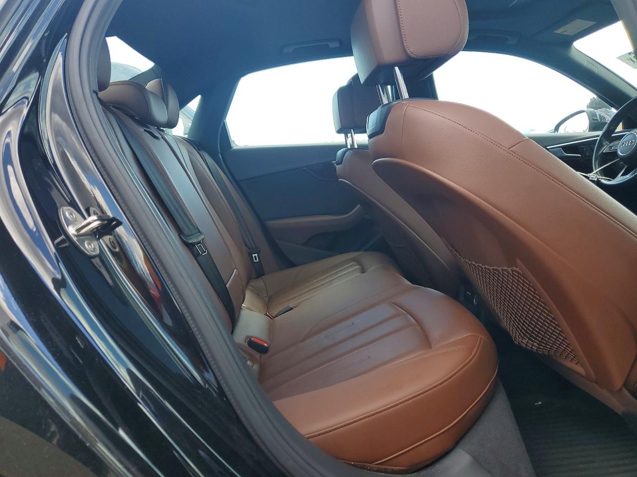 2019 Audi A4 Premium Plus Черный vin: WAUENAF4XKN005362