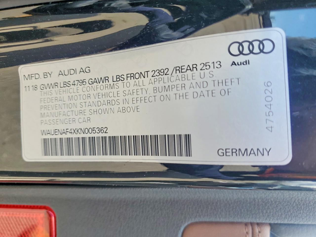 2019 Audi A4 Premium Plus Черный vin: WAUENAF4XKN005362