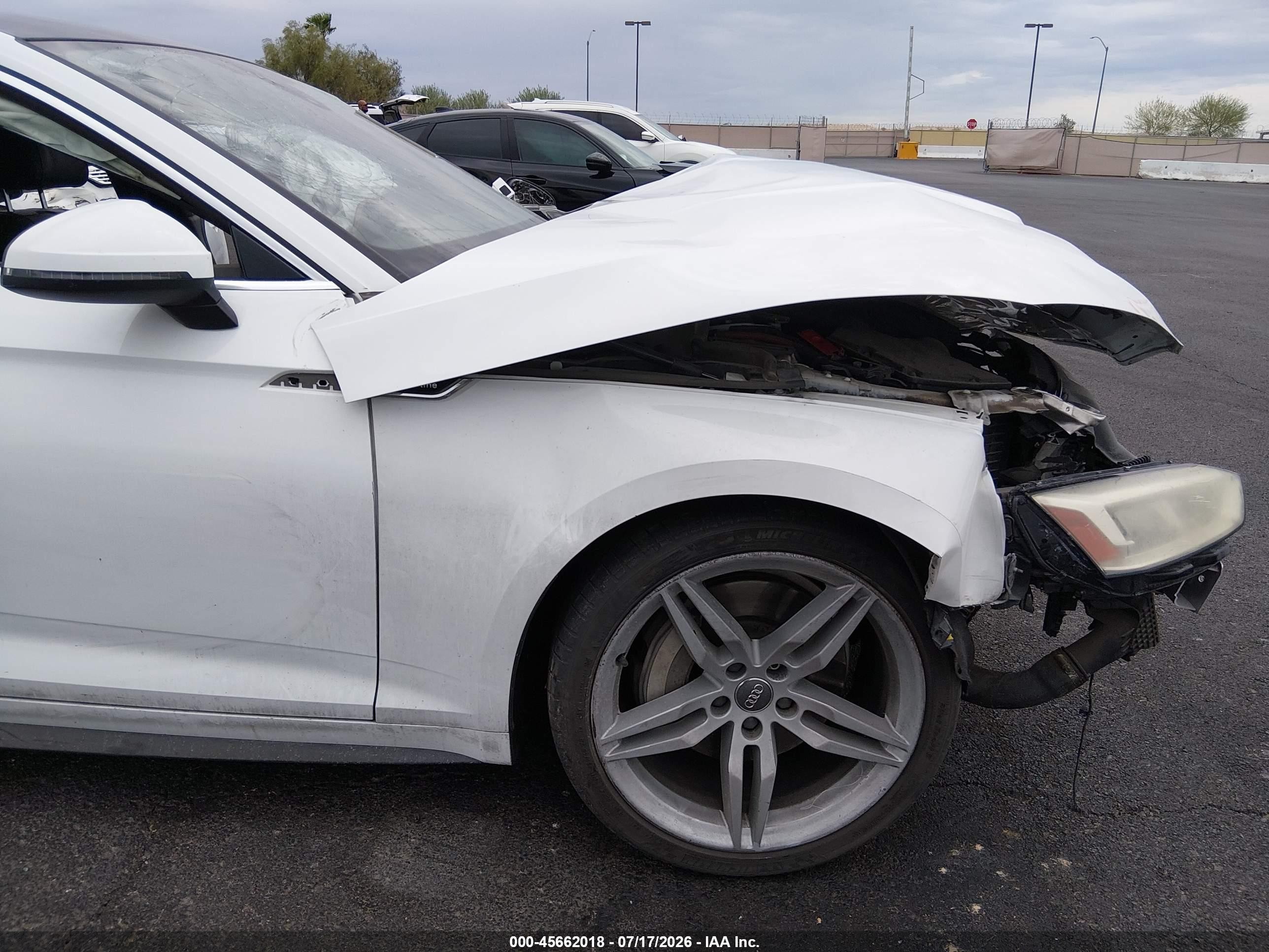 2018 Audi A5 2.0t Premium White vin: WAUENCF51JA104260