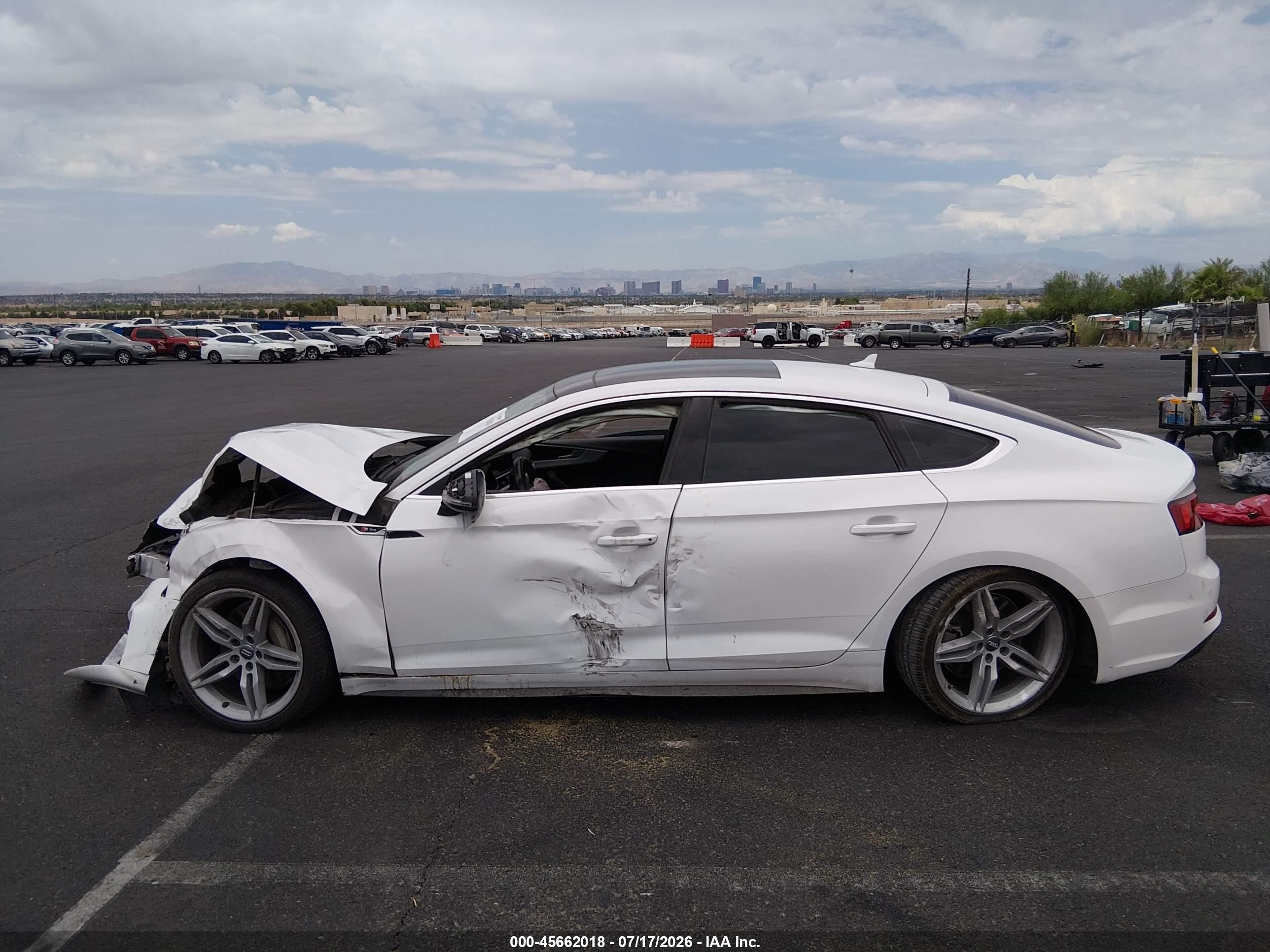 2018 Audi A5 2.0t Premium White vin: WAUENCF51JA104260