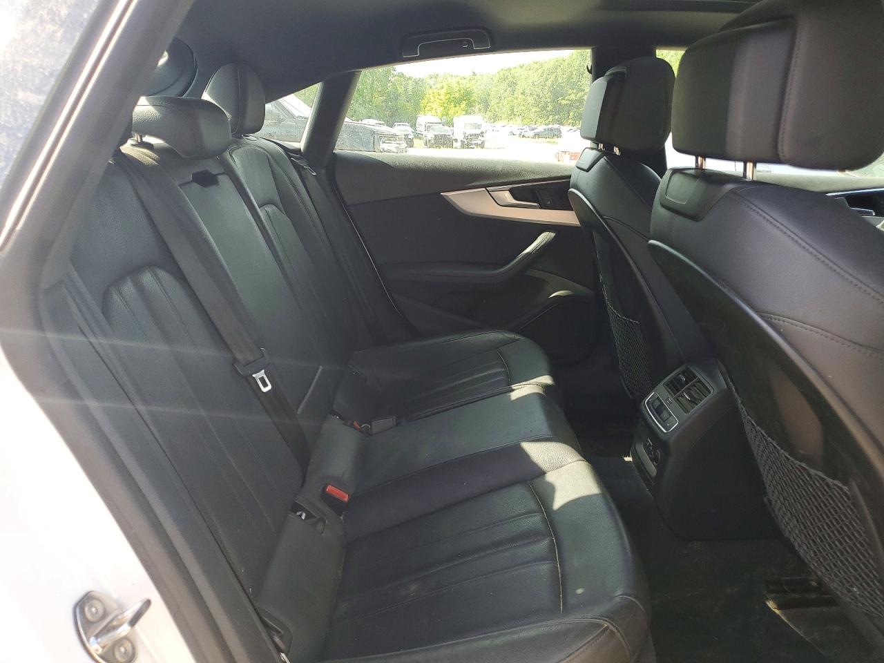 2019 Audi A5 Premium Plus S-line White vin: WAUENCF57KA072996