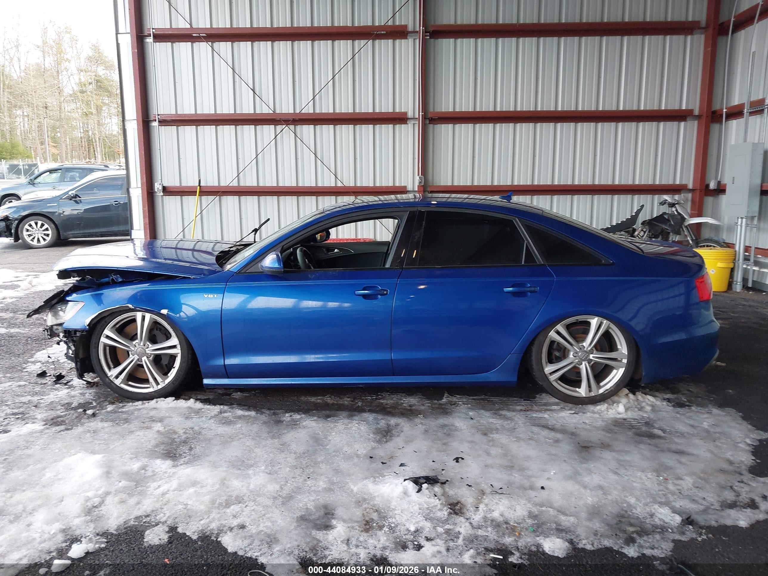 2015 Audi S6 4.0t Blue vin: WAUF2AFC2FN003907