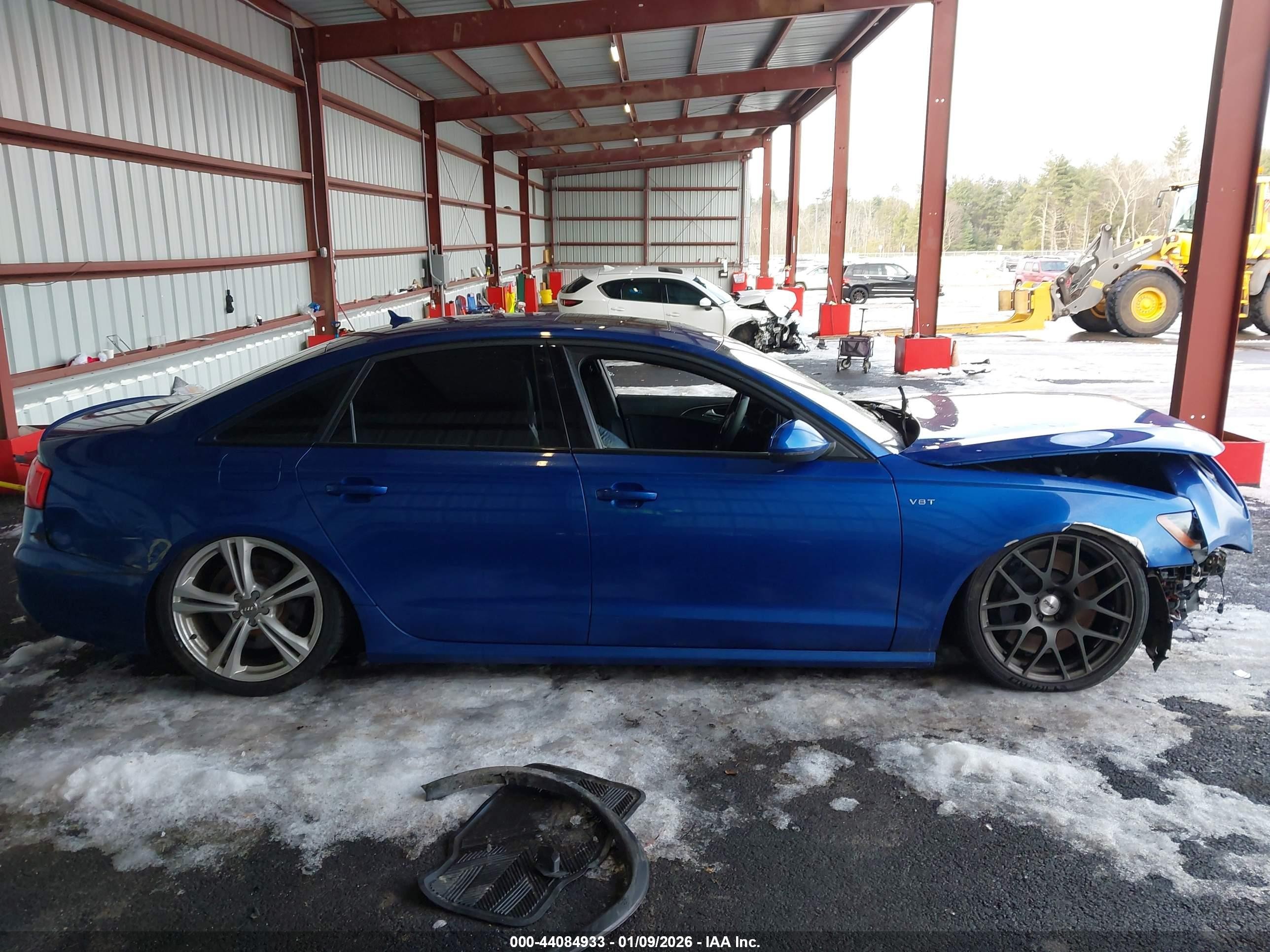 2015 Audi S6 4.0t Blue vin: WAUF2AFC2FN003907