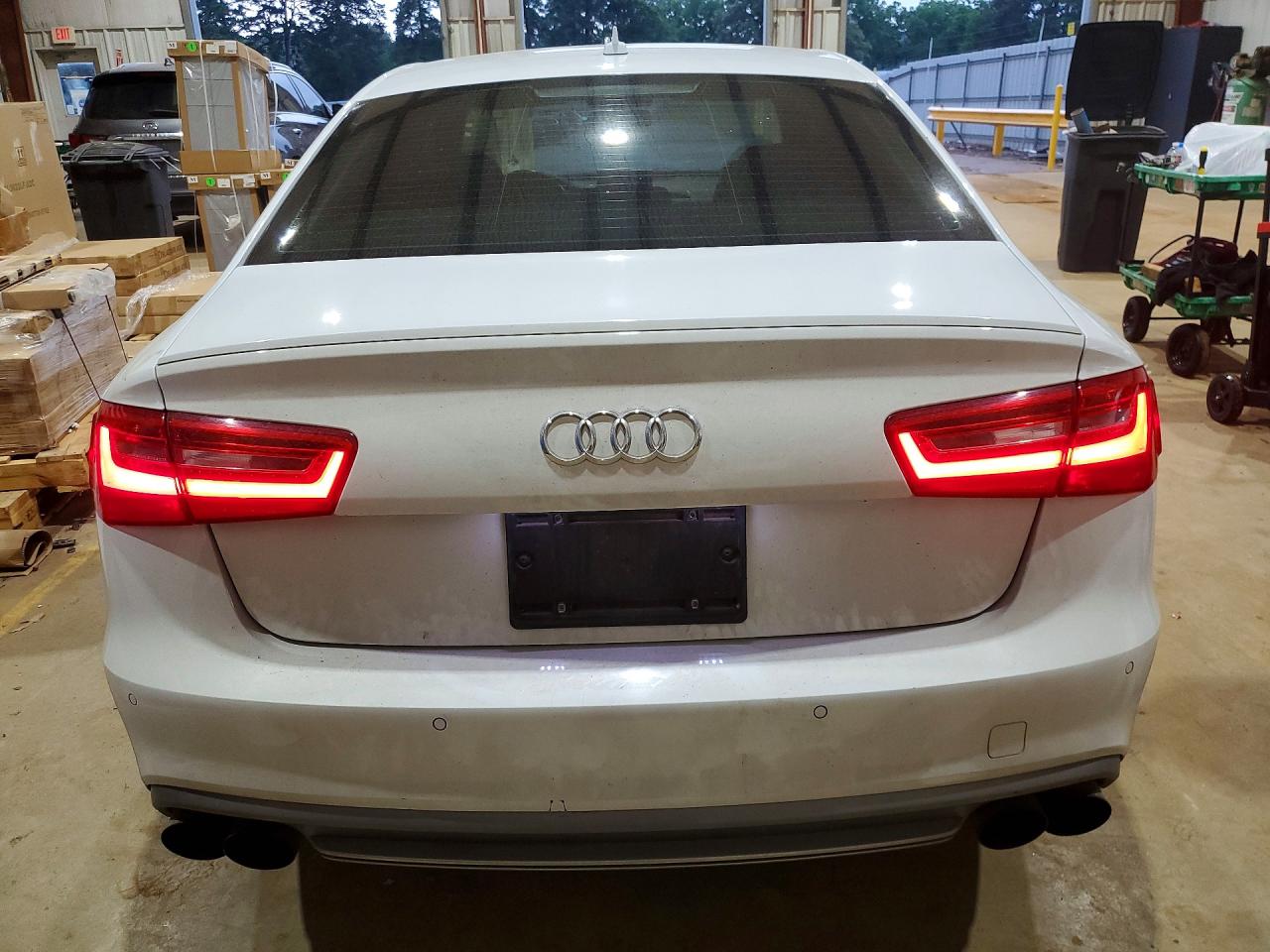 2013 Audi S6 White vin: WAUF2AFC5DN138859