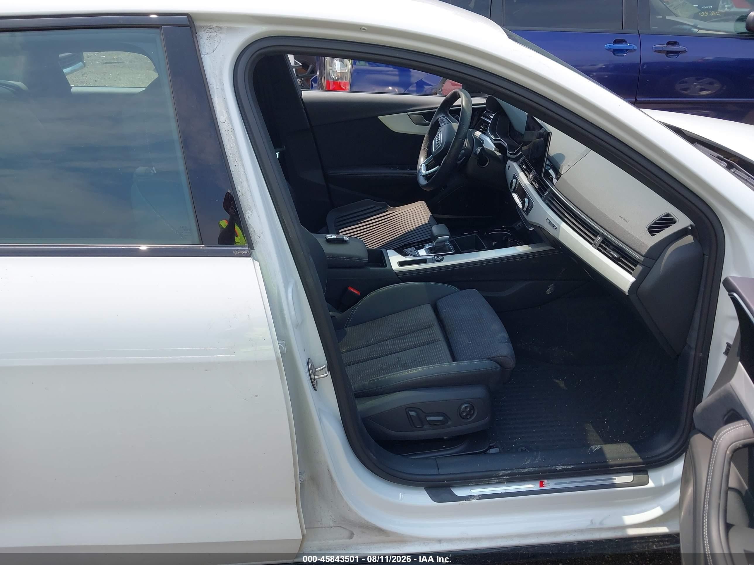 2022 Audi A4 Prestige 45 Tfsi S Line Quattro S Tronic White vin: WAUFAAF48NA045449