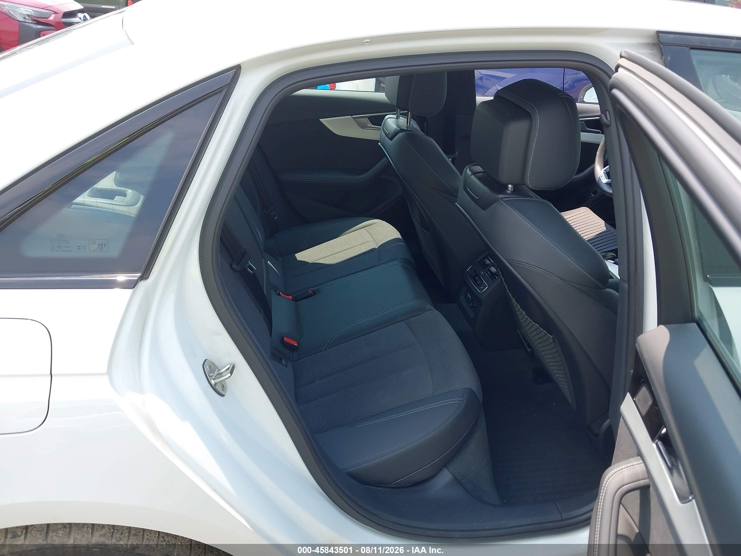 2022 Audi A4 Prestige 45 Tfsi S Line Quattro S Tronic White vin: WAUFAAF48NA045449