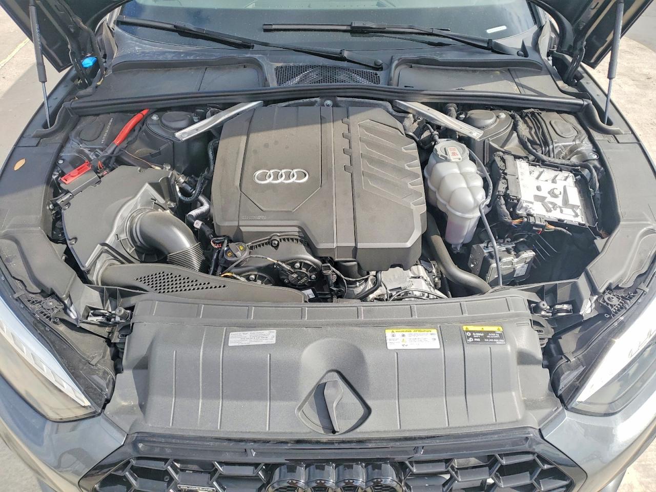 2023 Audi A5 Premium Plus 45 Серебряный vin: WAUFACF5XPA063216