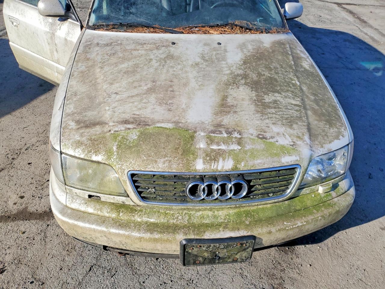 1995 Audi A6 White vin: WAUFB84A3SN023345