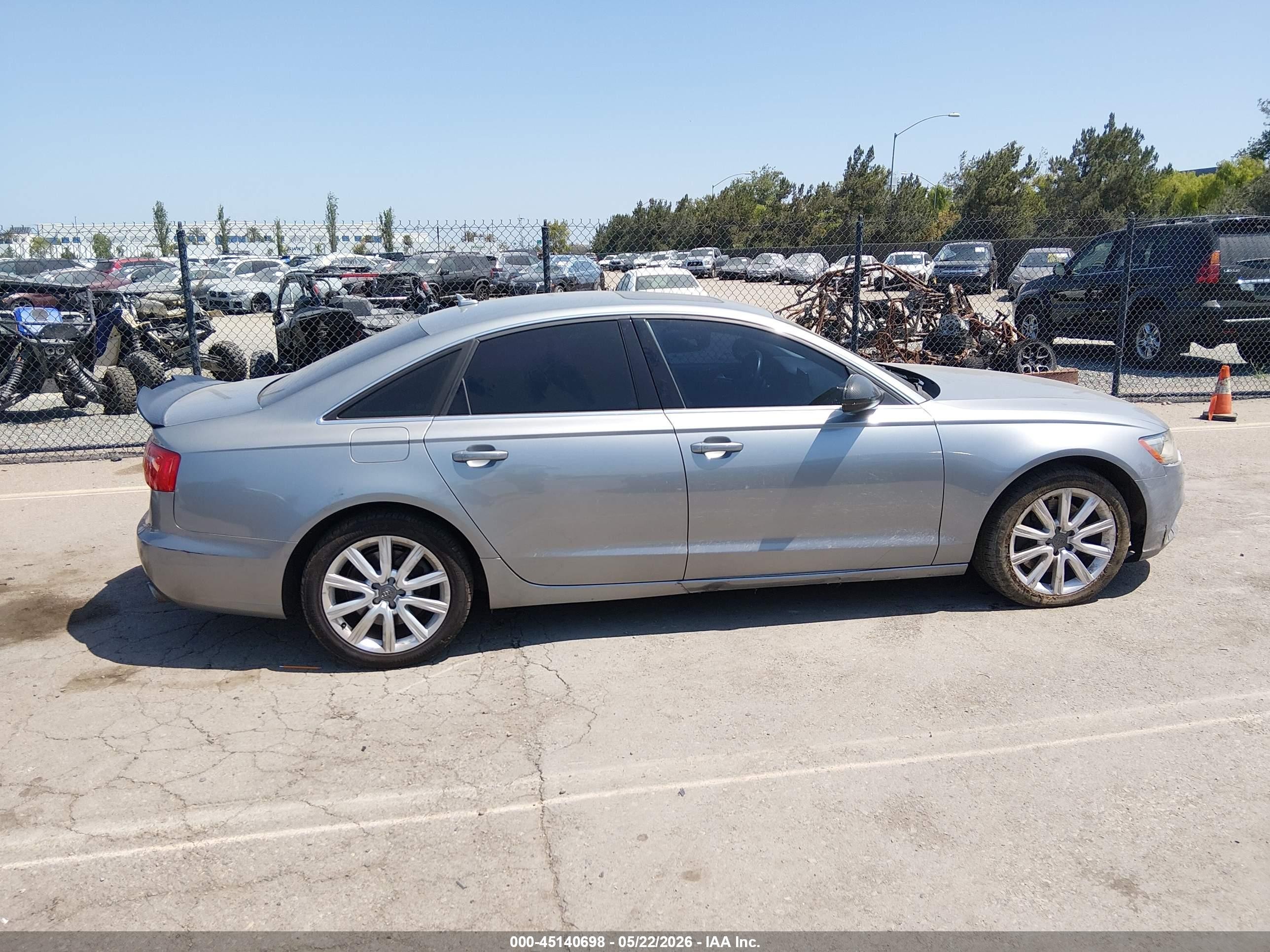 2015 Audi A6 2.0t Premium Серебряный vin: WAUFFAFC1FN022128