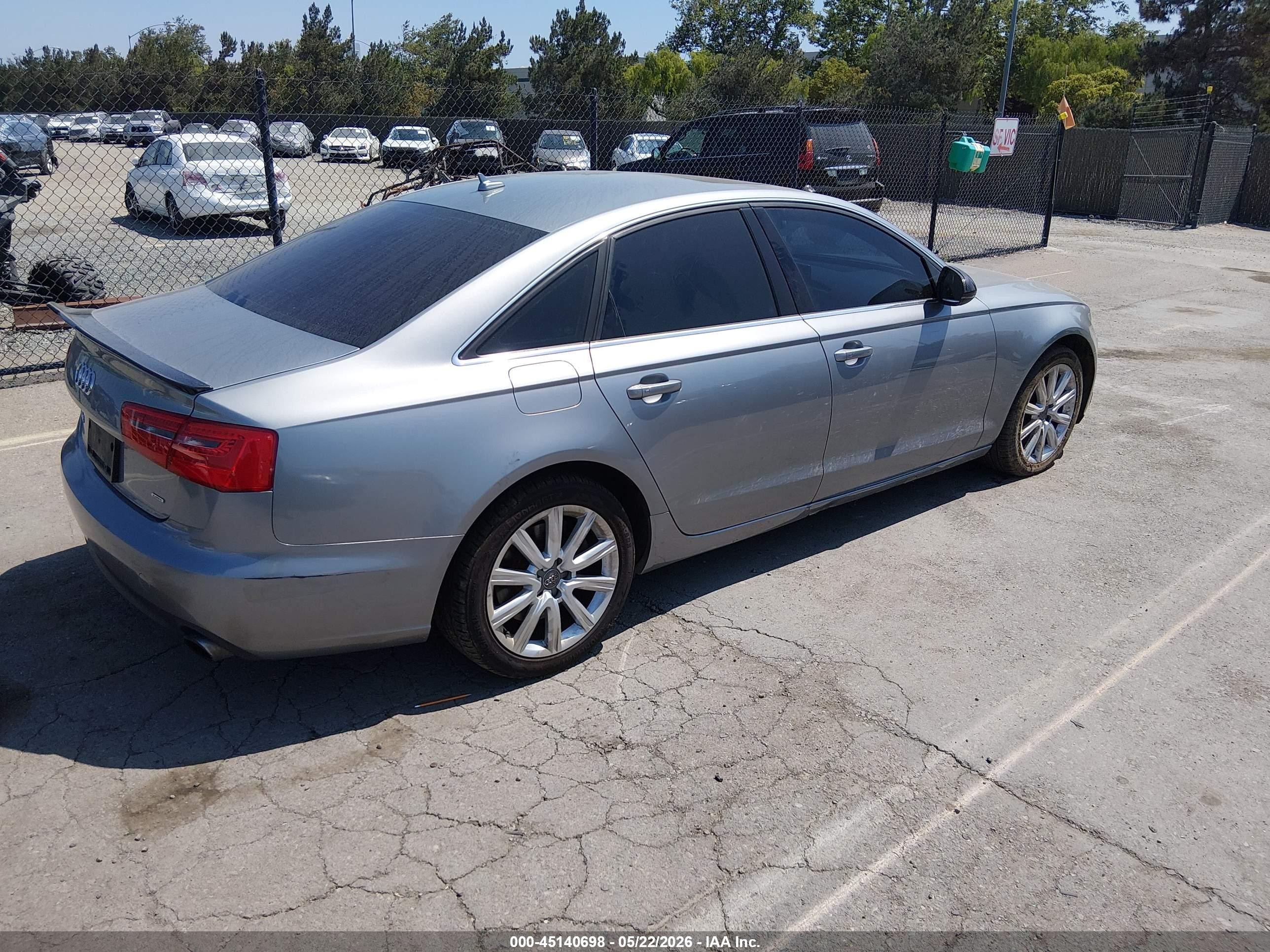 2015 Audi A6 2.0t Premium Серебряный vin: WAUFFAFC1FN022128