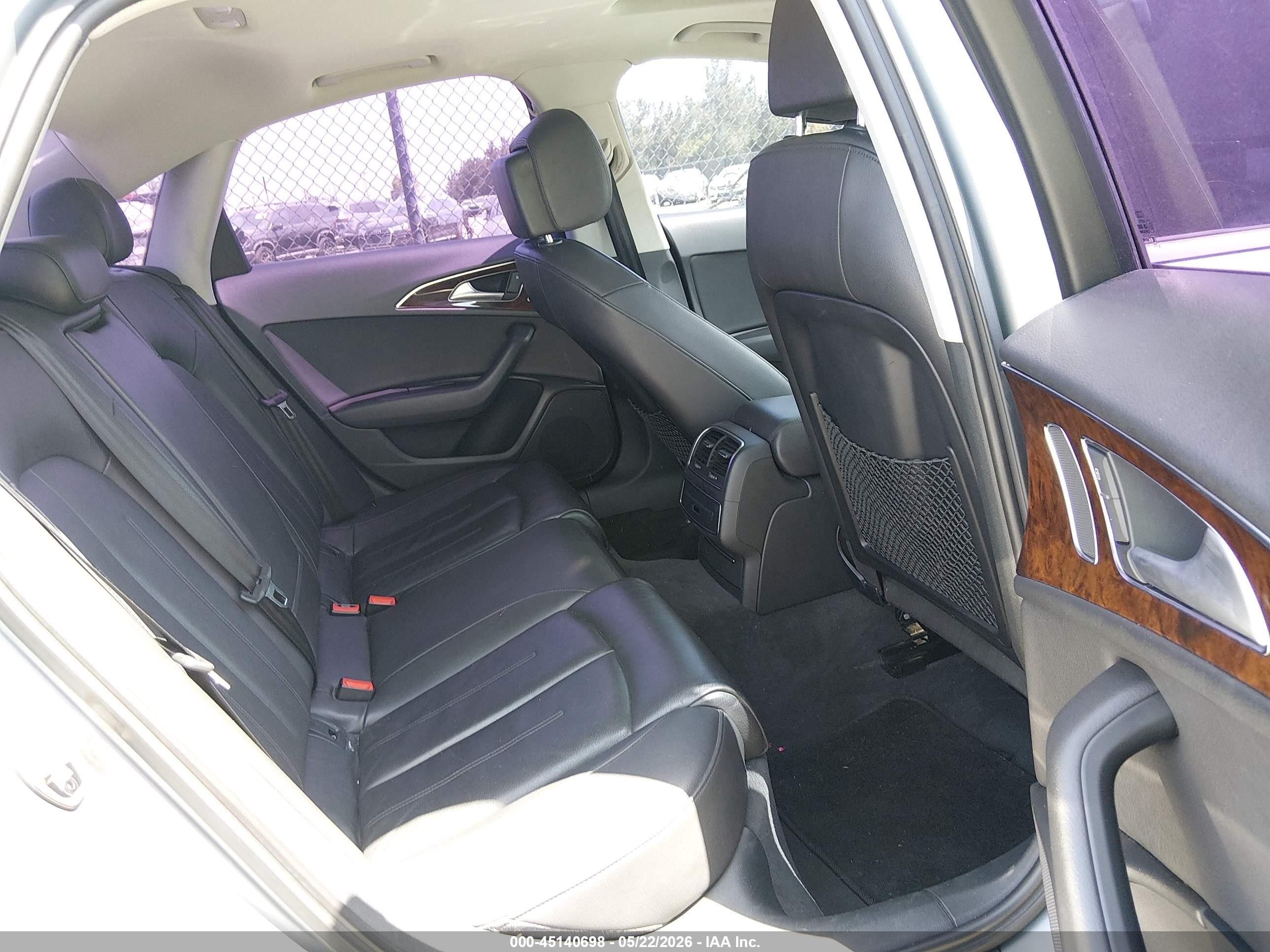 2015 Audi A6 2.0t Premium Серебряный vin: WAUFFAFC1FN022128