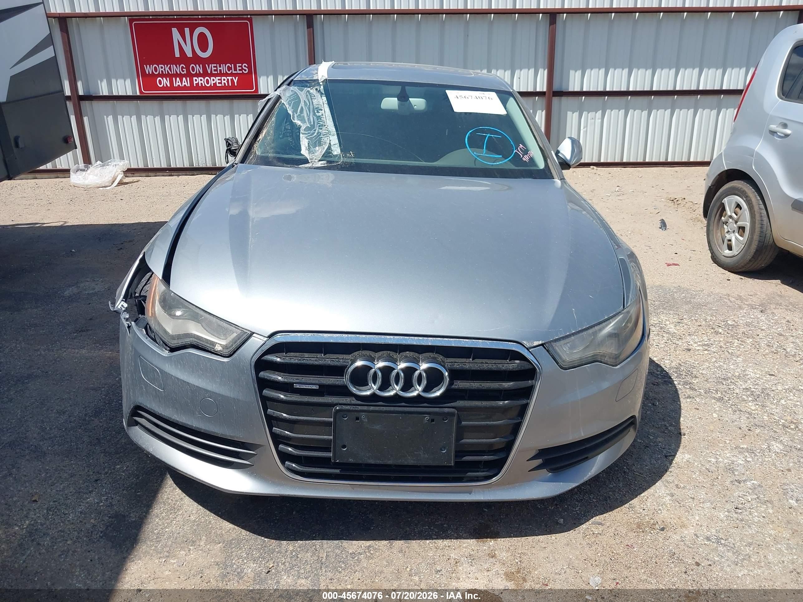 2015 Audi A6 2.0t Premium Серебряный vin: WAUFFAFC8FN017914