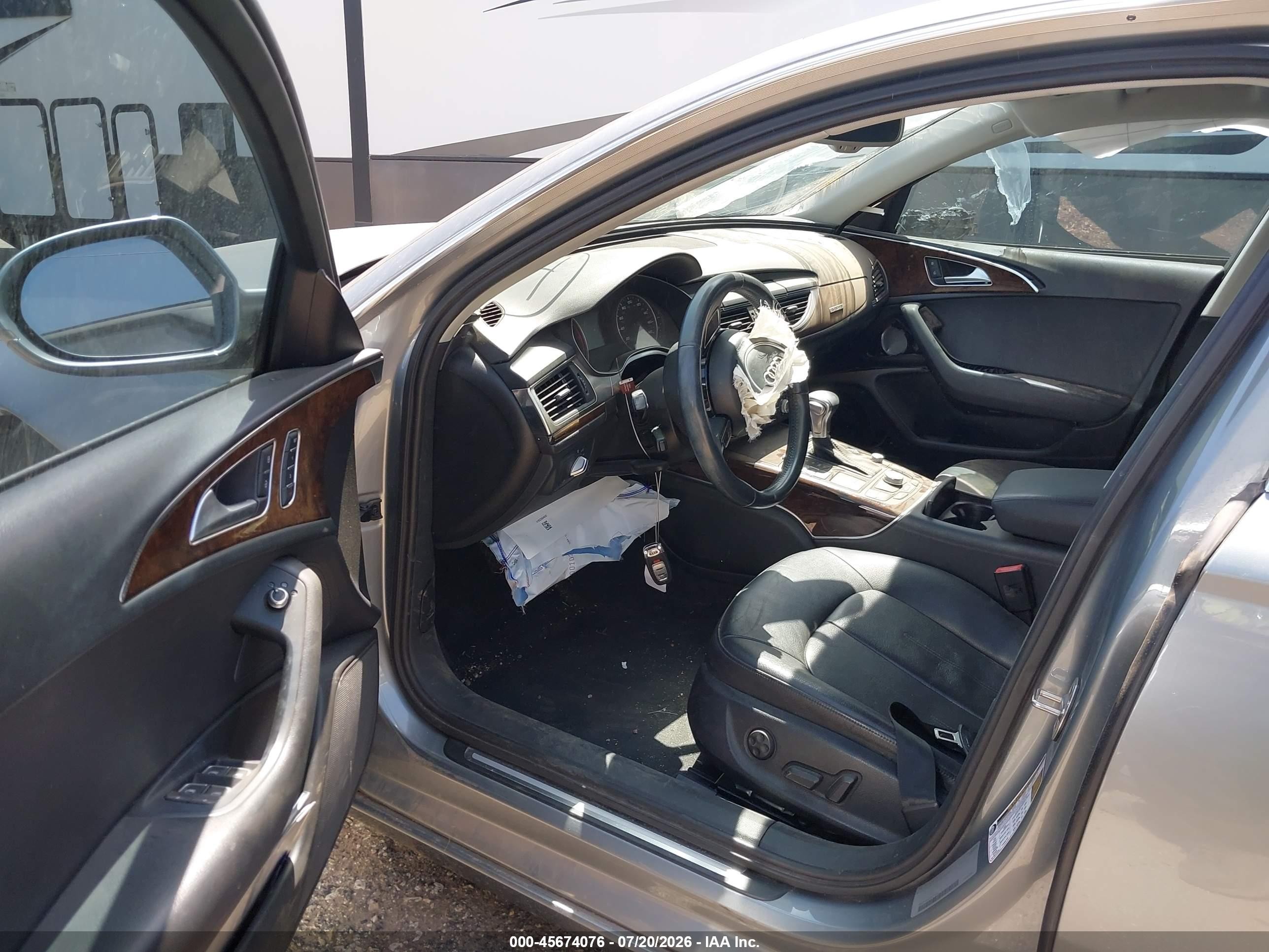2015 Audi A6 2.0t Premium Серебряный vin: WAUFFAFC8FN017914