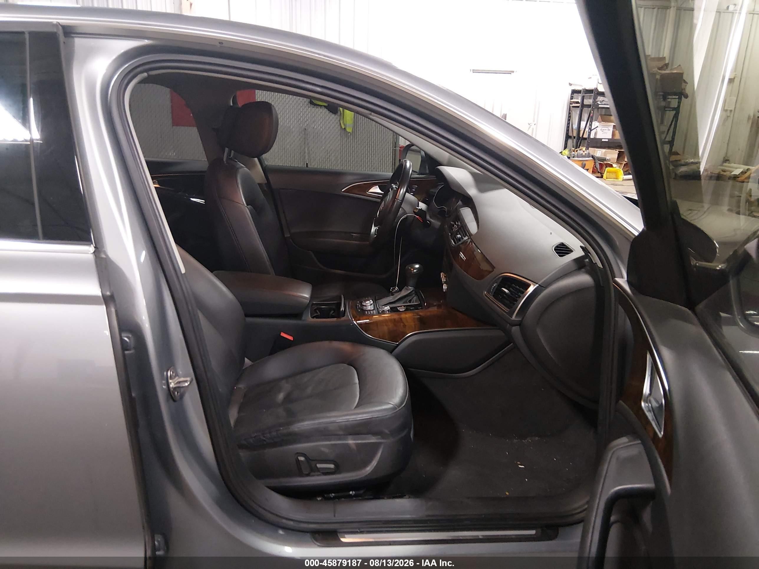 2015 Audi A6 2.0t Premium Серебряный vin: WAUFFAFC9FN016268