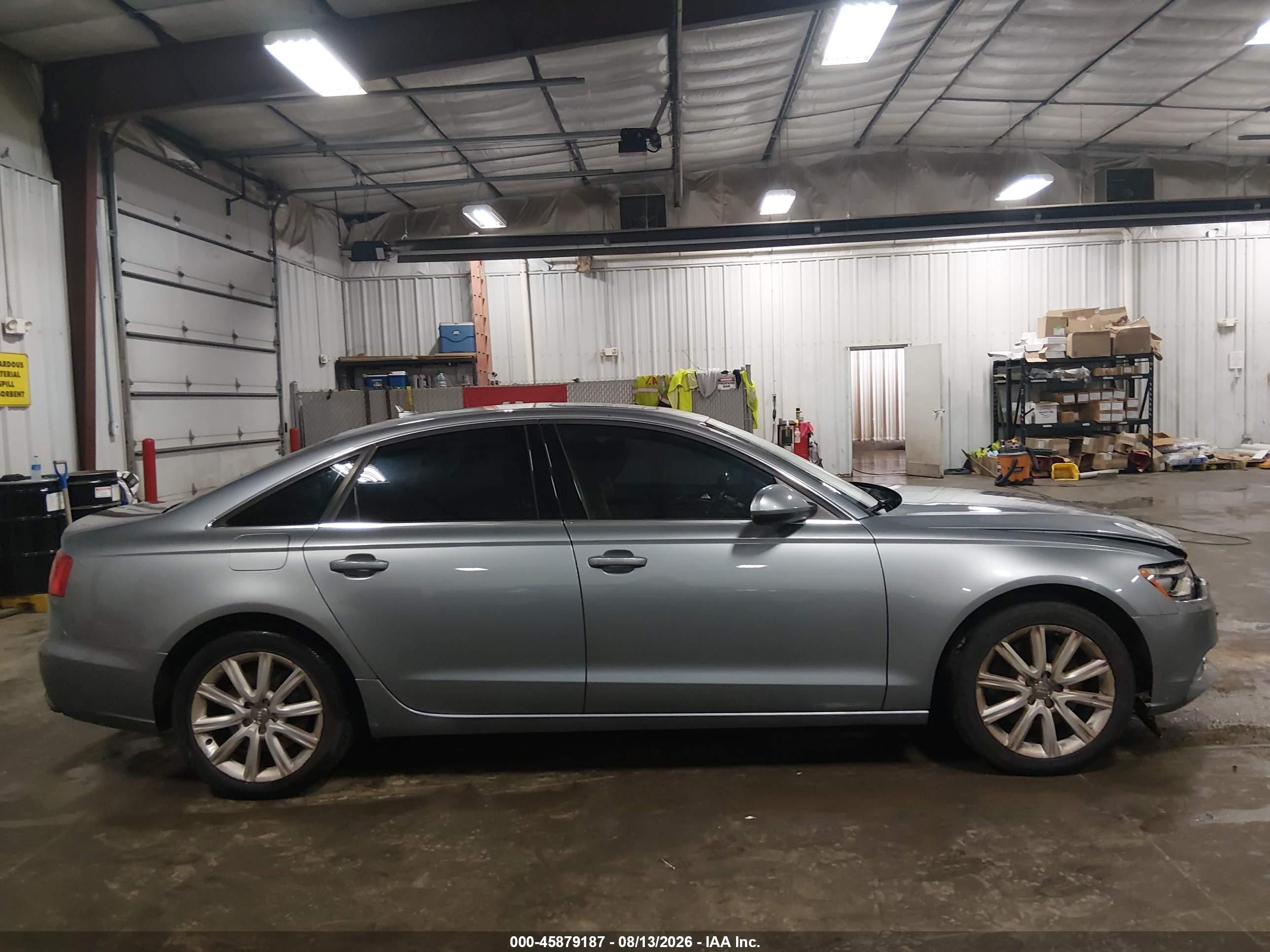 2015 Audi A6 2.0t Premium Серебряный vin: WAUFFAFC9FN016268