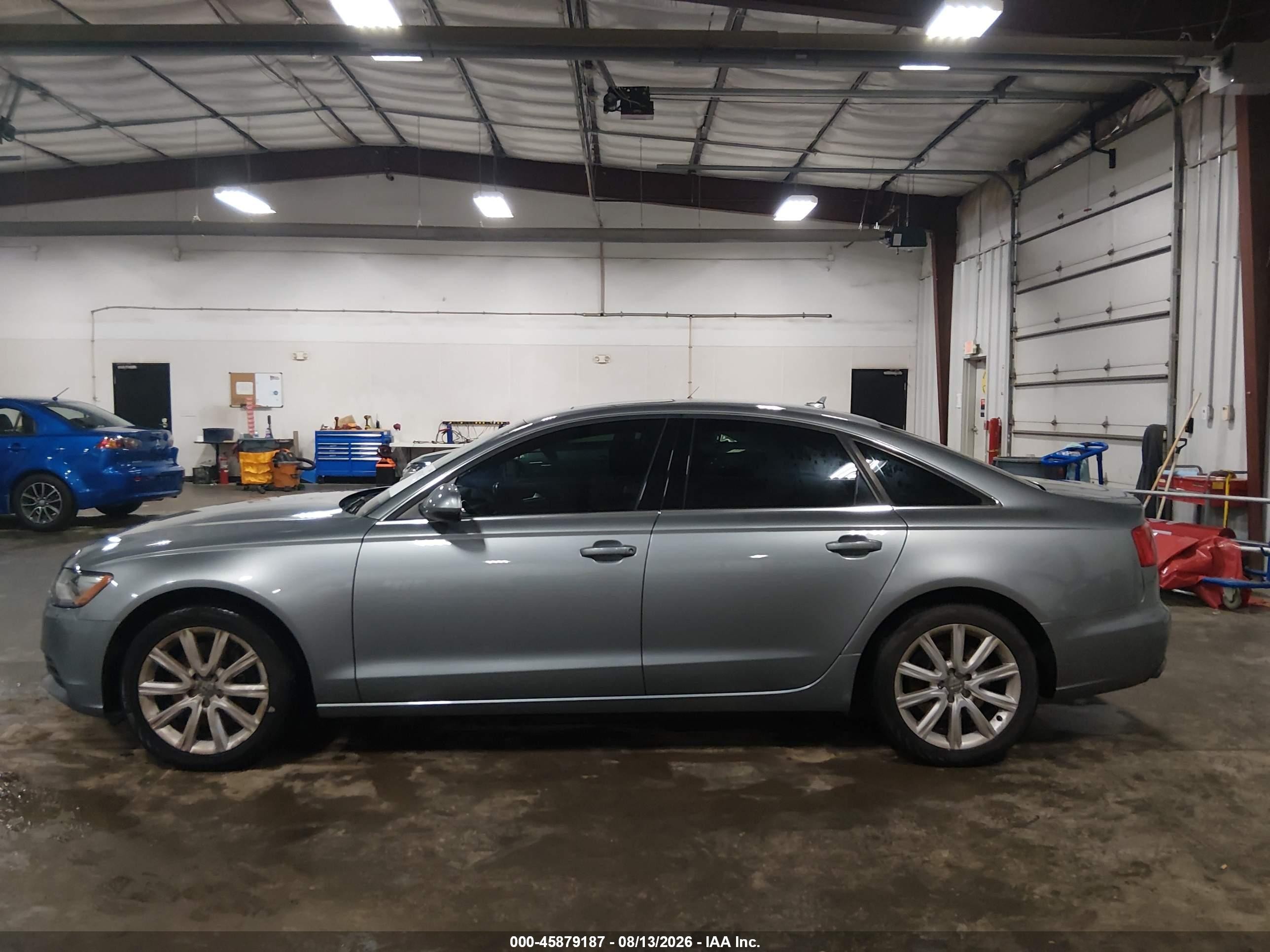 2015 Audi A6 2.0t Premium Серебряный vin: WAUFFAFC9FN016268