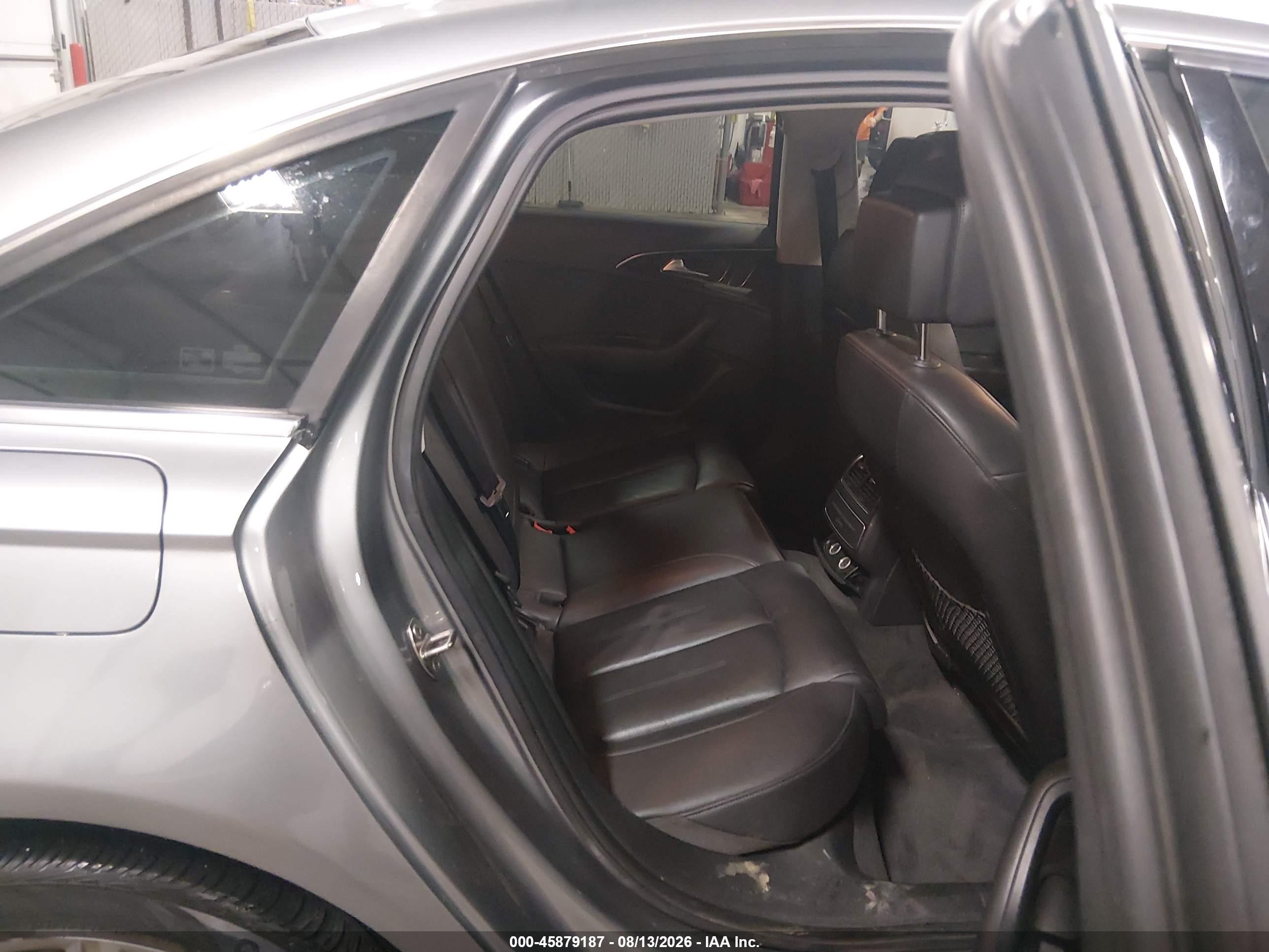 2015 Audi A6 2.0t Premium Серебряный vin: WAUFFAFC9FN016268