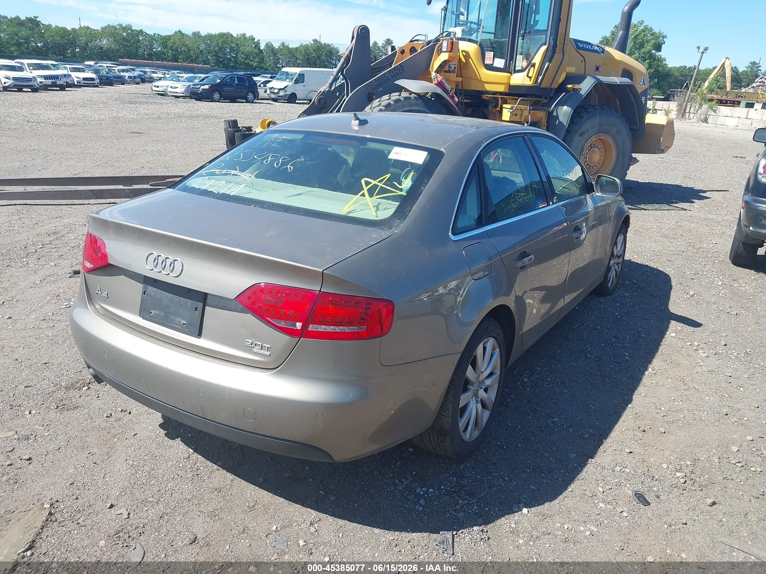 2010 Audi A4 2.0t Premium Gold vin: WAUFFAFL0AN037311