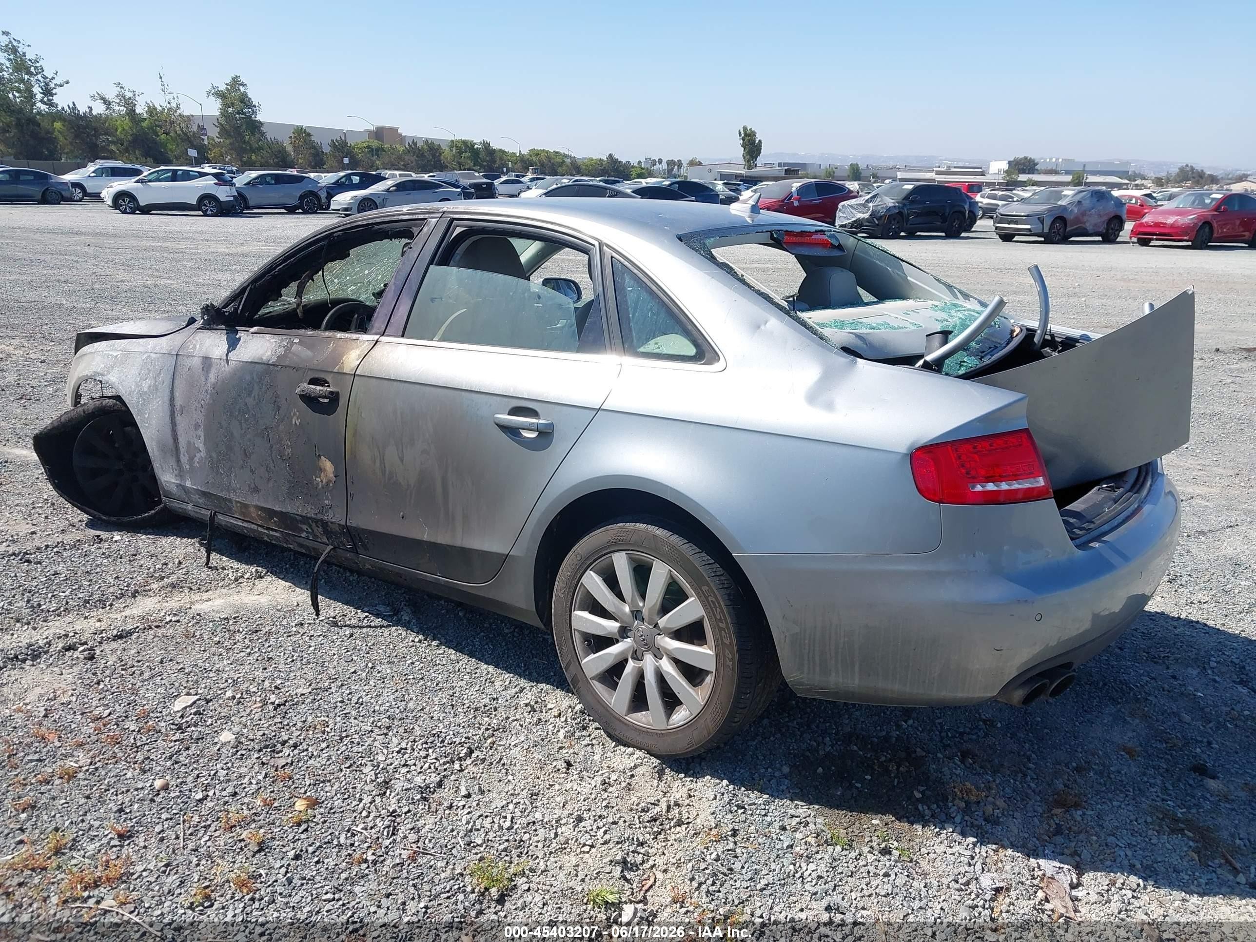2011 Audi A4 2.0t Premium Gray vin: WAUFFAFL0BN037214