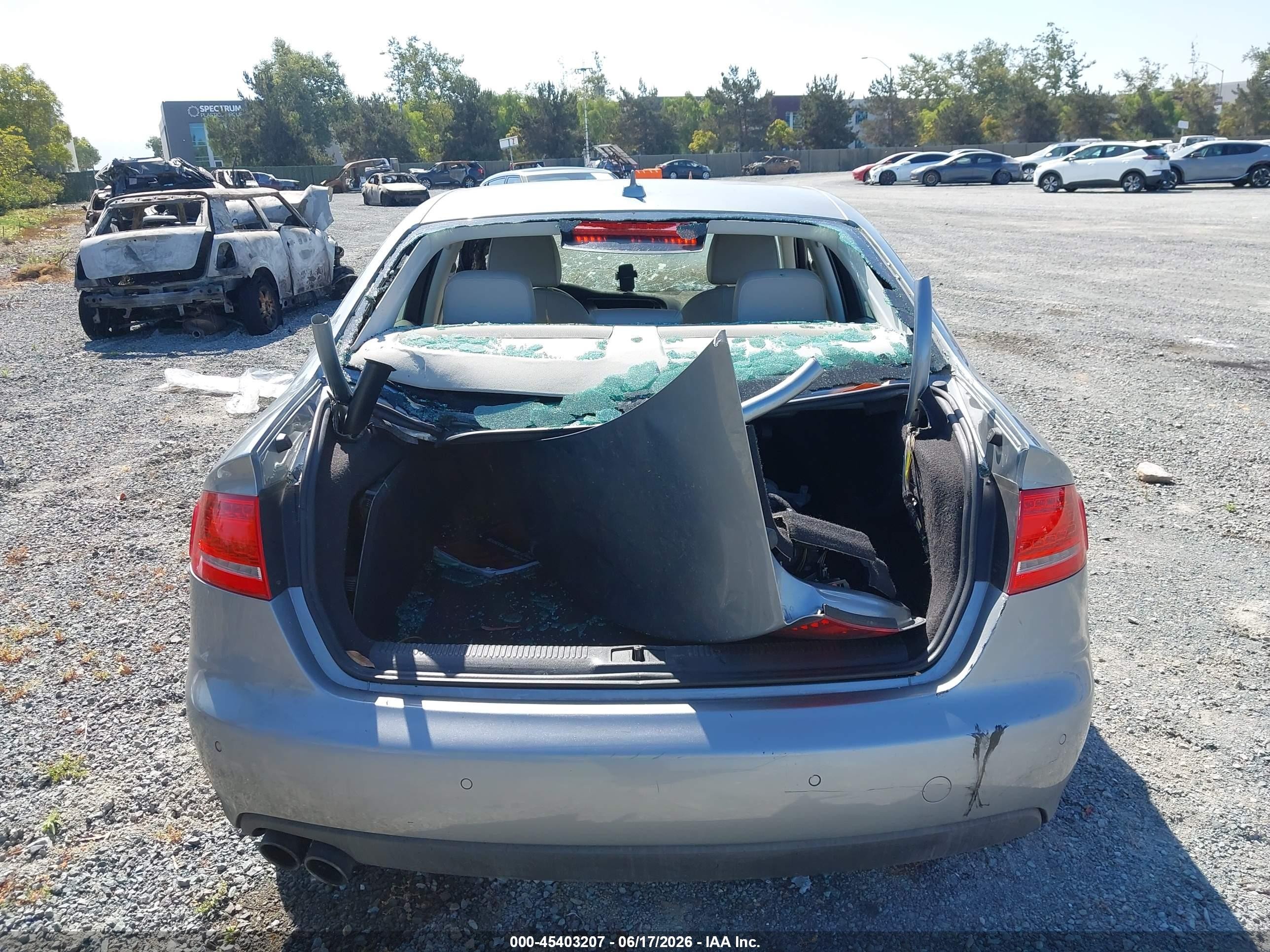 2011 Audi A4 2.0t Premium Gray vin: WAUFFAFL0BN037214