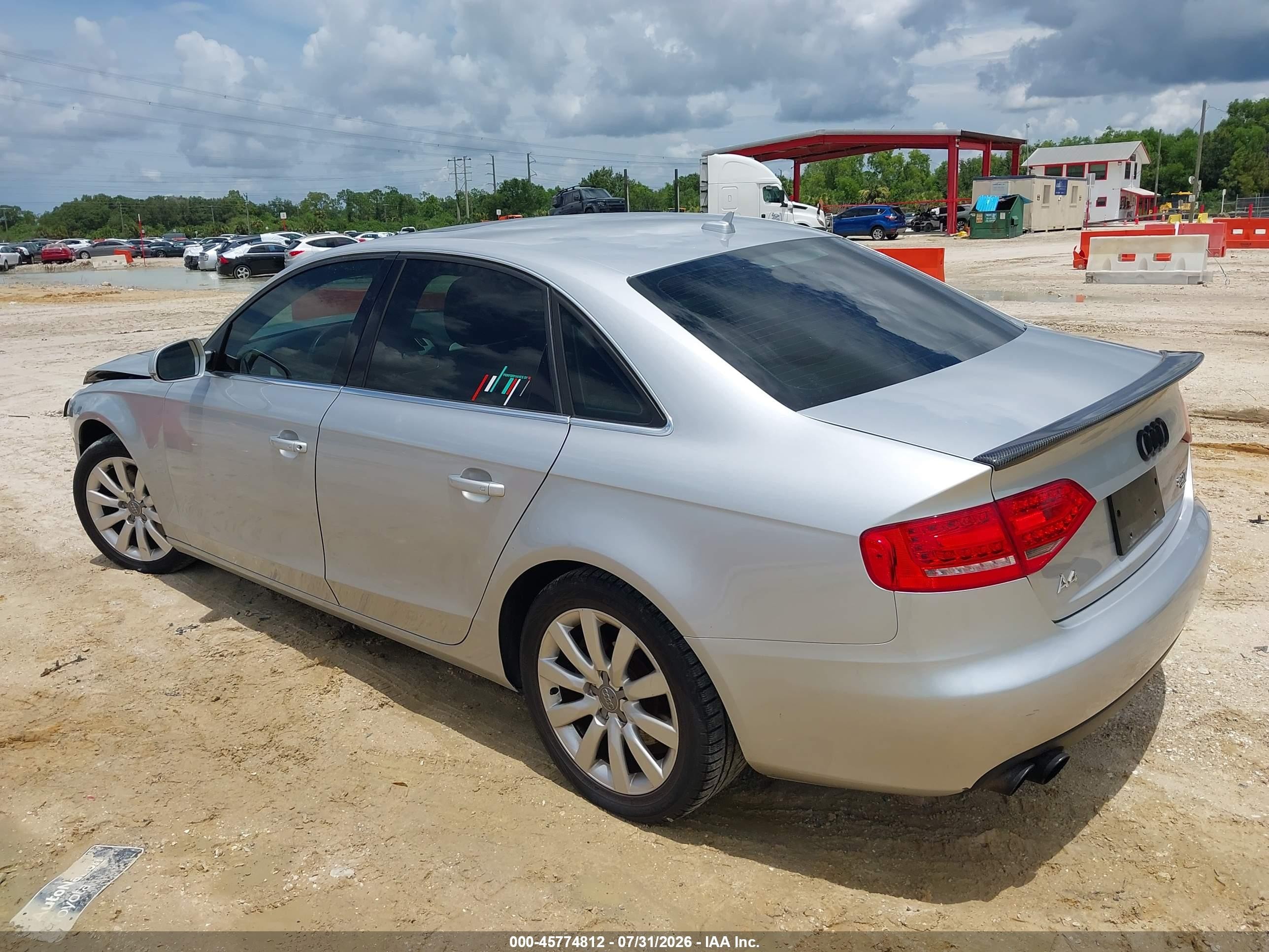 2011 Audi A4 2.0t Premium Silver vin: WAUFFAFL0BN050755