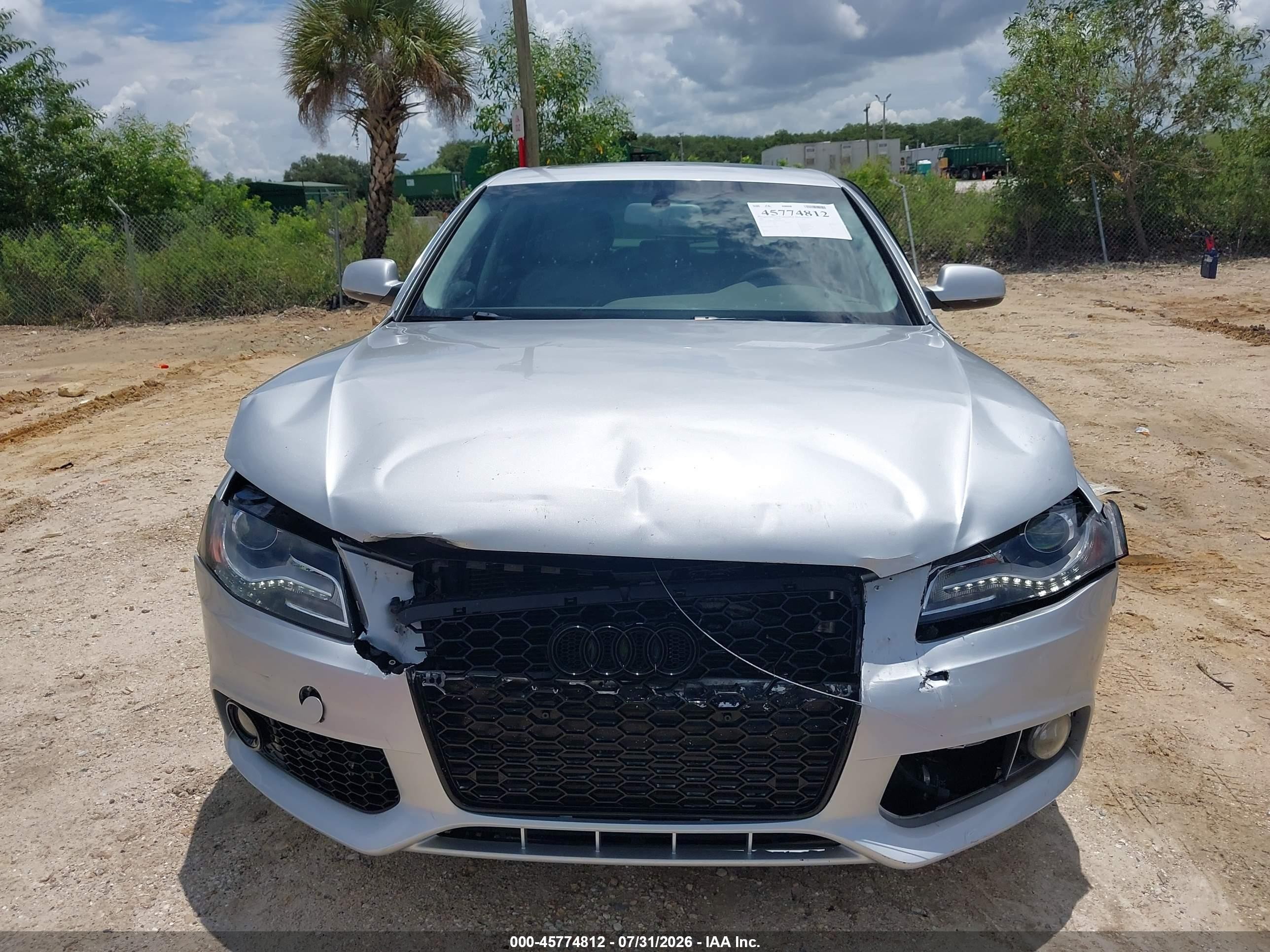 2011 Audi A4 2.0t Premium Silver vin: WAUFFAFL0BN050755