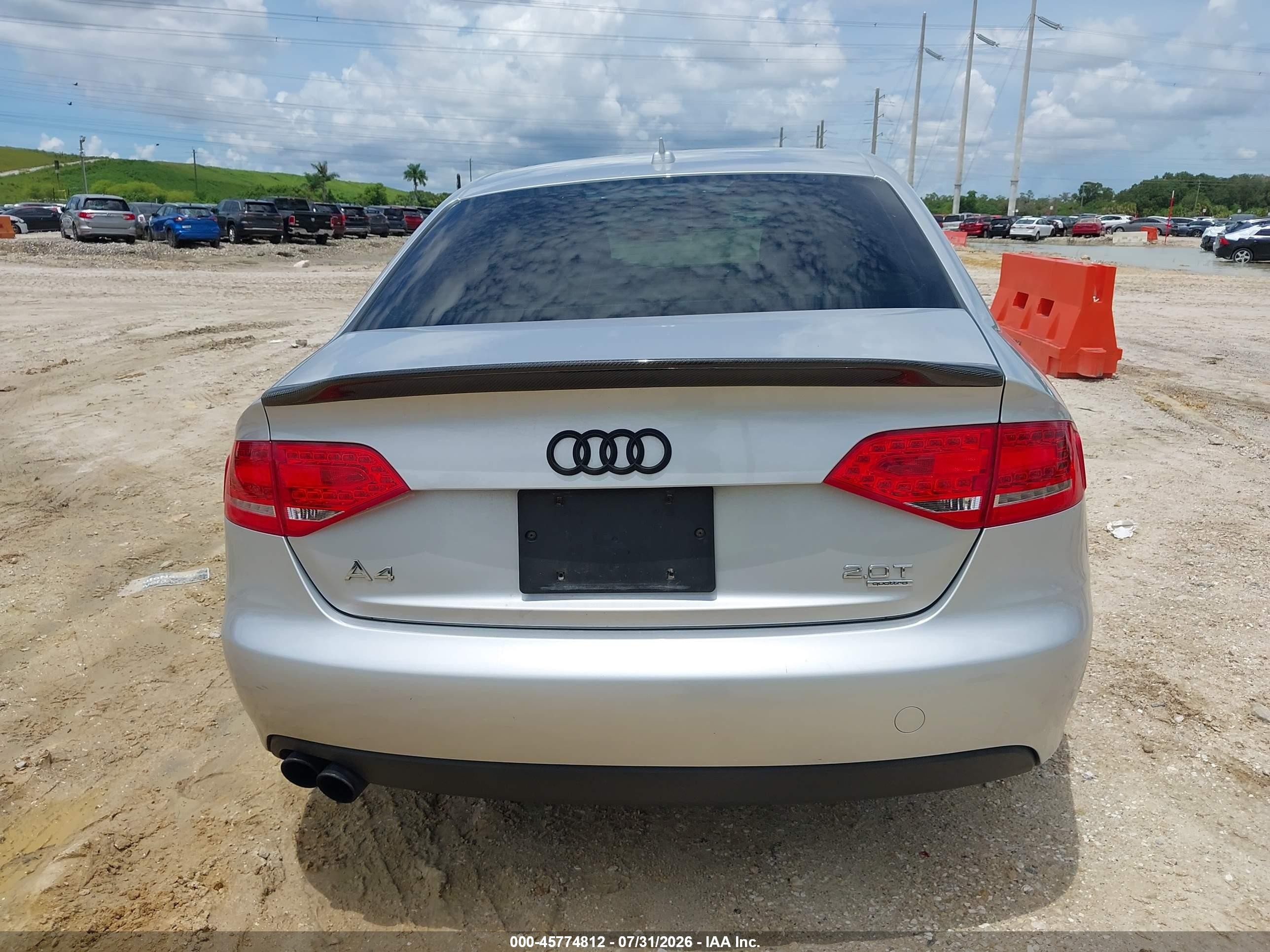 2011 Audi A4 2.0t Premium Silver vin: WAUFFAFL0BN050755