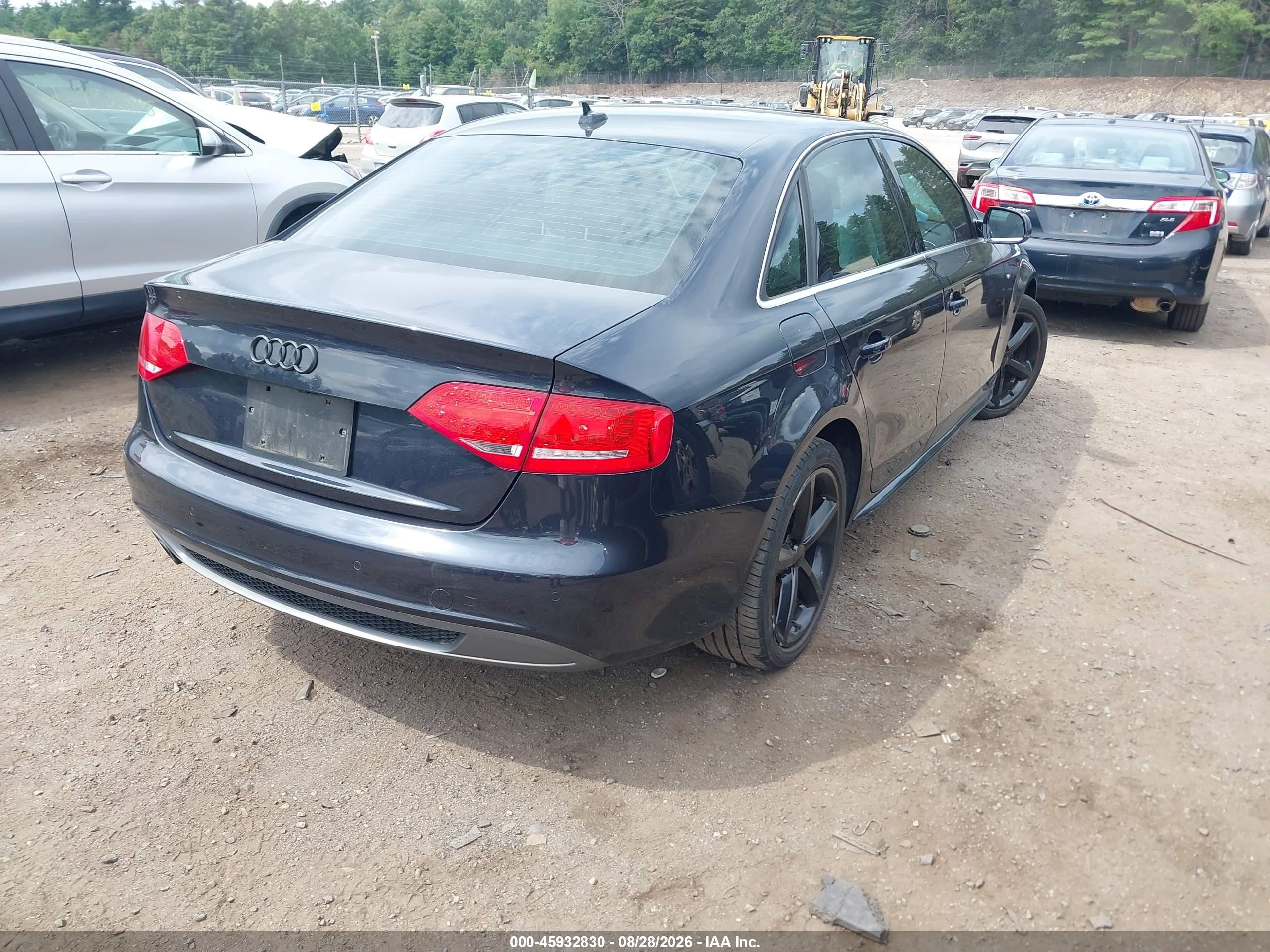2012 Audi A4 2.0t Premium Plus Черный vin: WAUFFAFL0CA099995