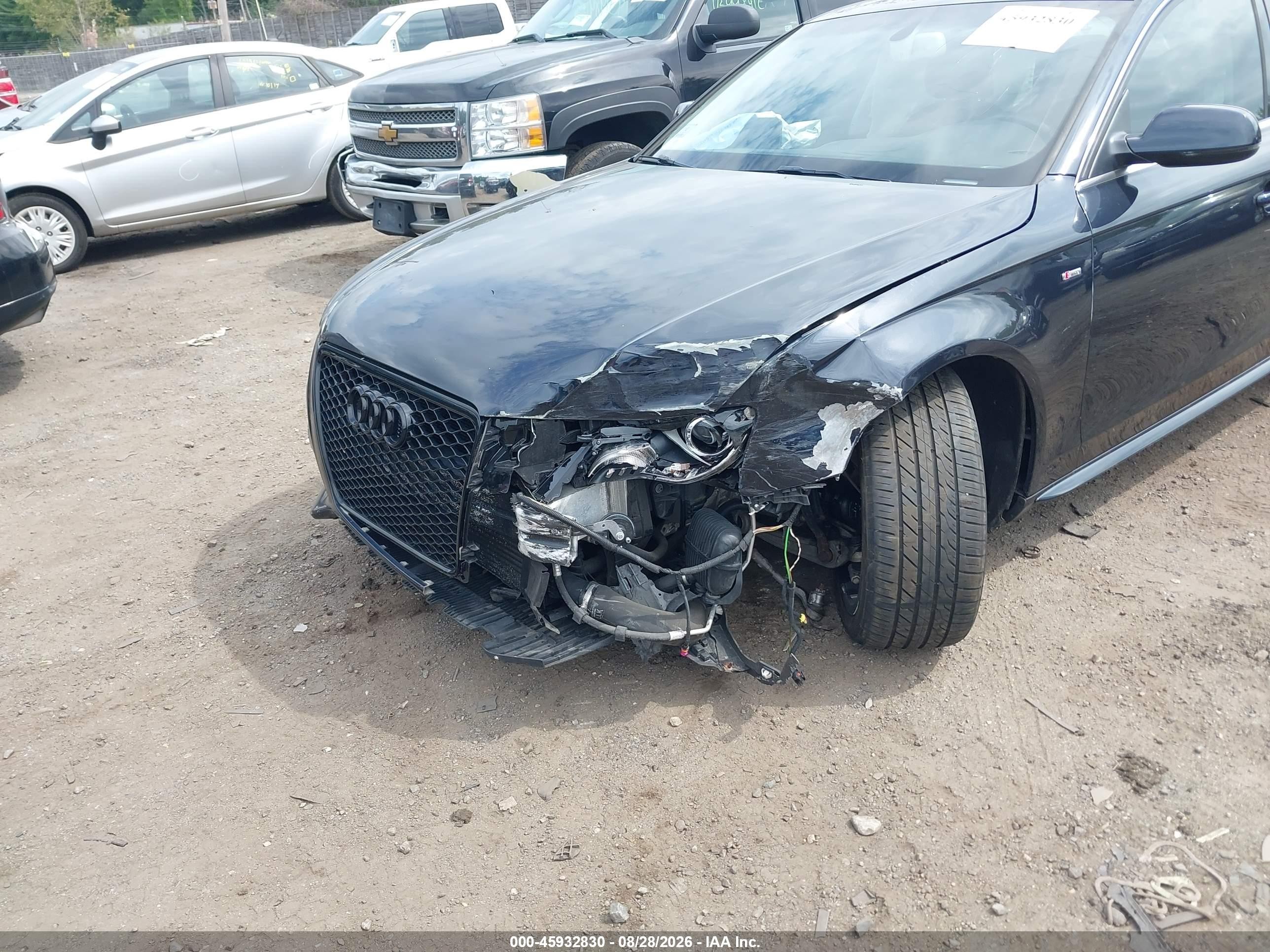2012 Audi A4 2.0t Premium Plus Черный vin: WAUFFAFL0CA099995