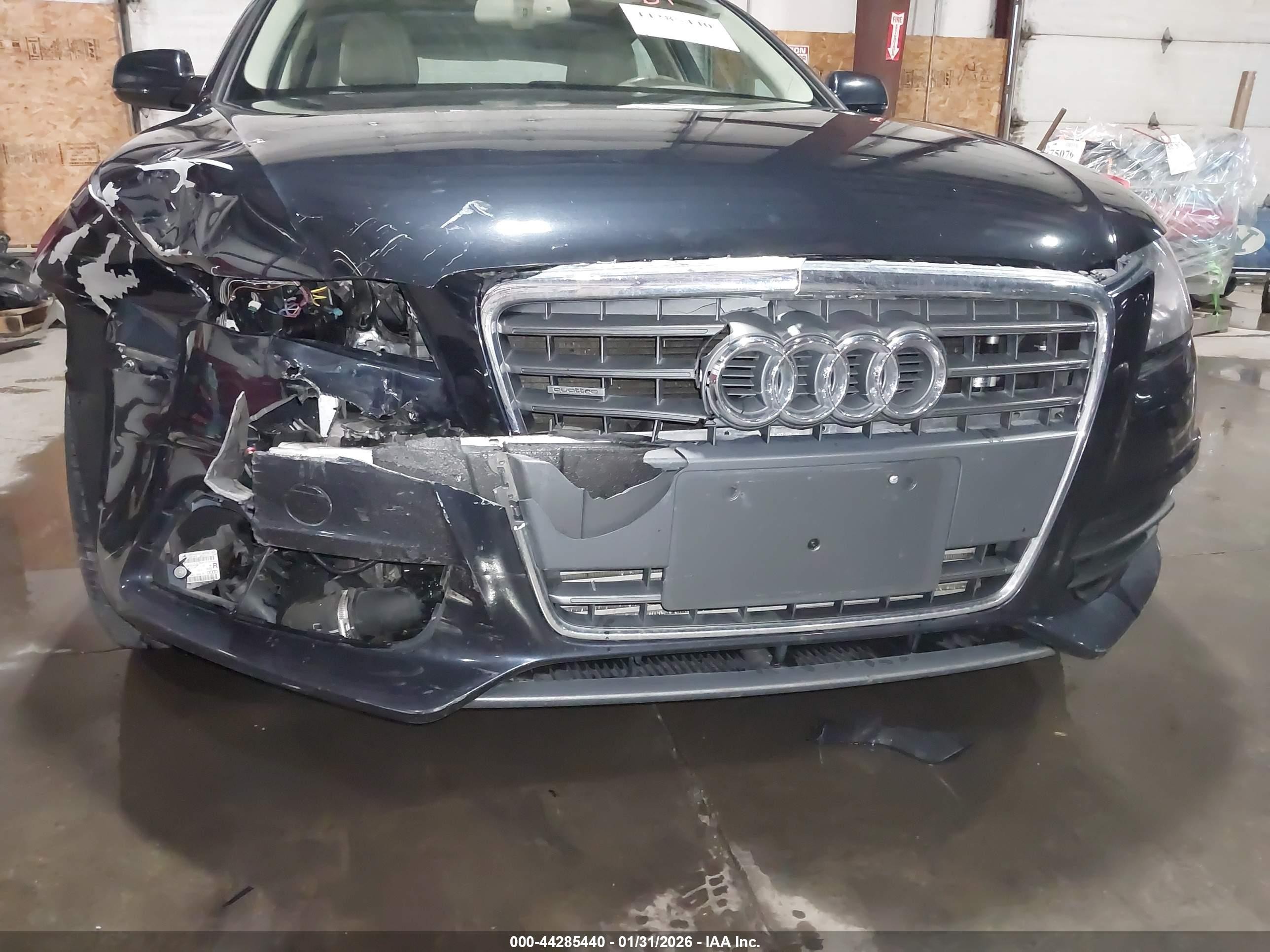 2012 Audi A4 2.0t Premium Gray vin: WAUFFAFL0CN014095
