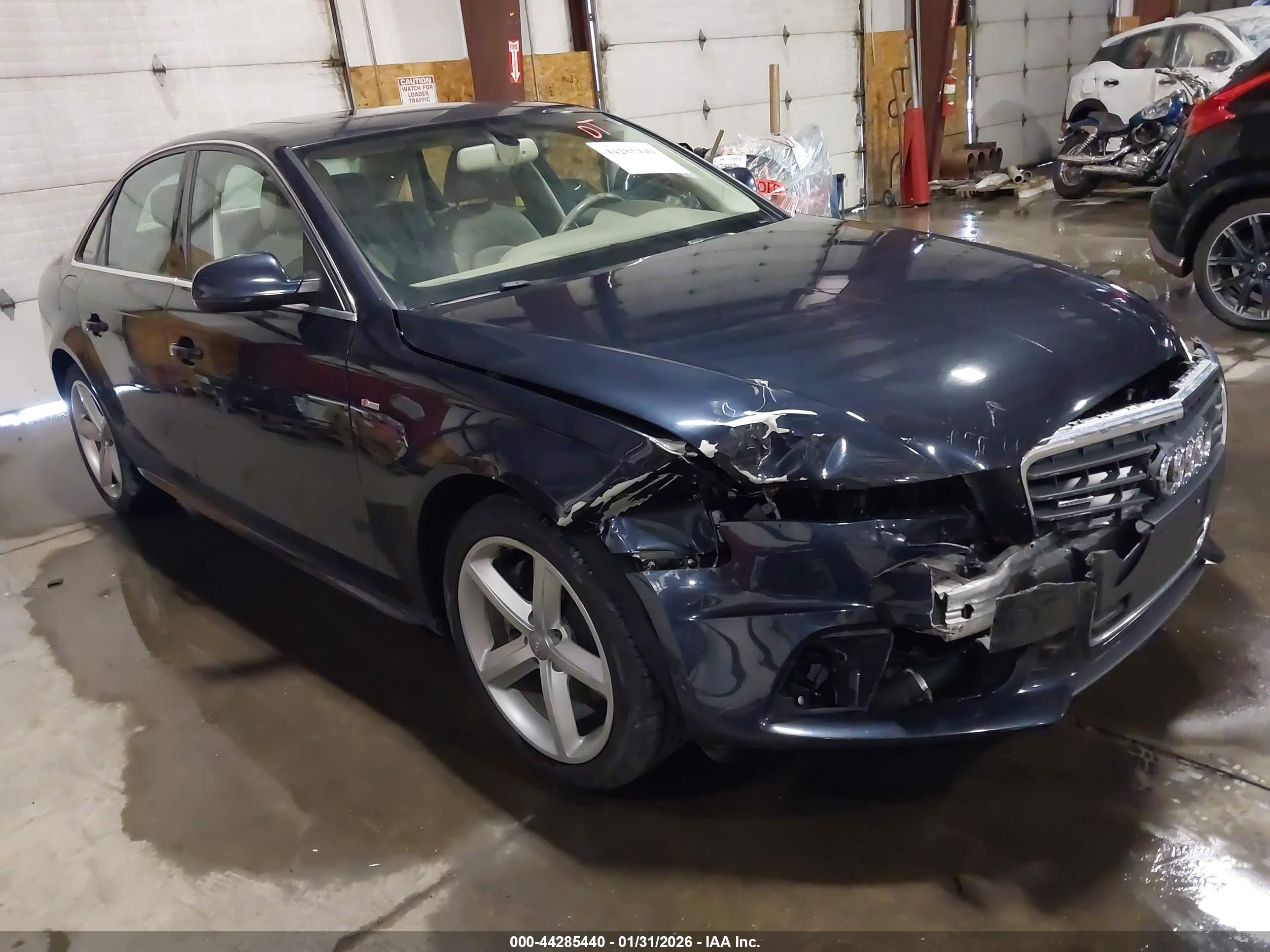 2012 Audi A4 2.0t Premium Gray vin: WAUFFAFL0CN014095