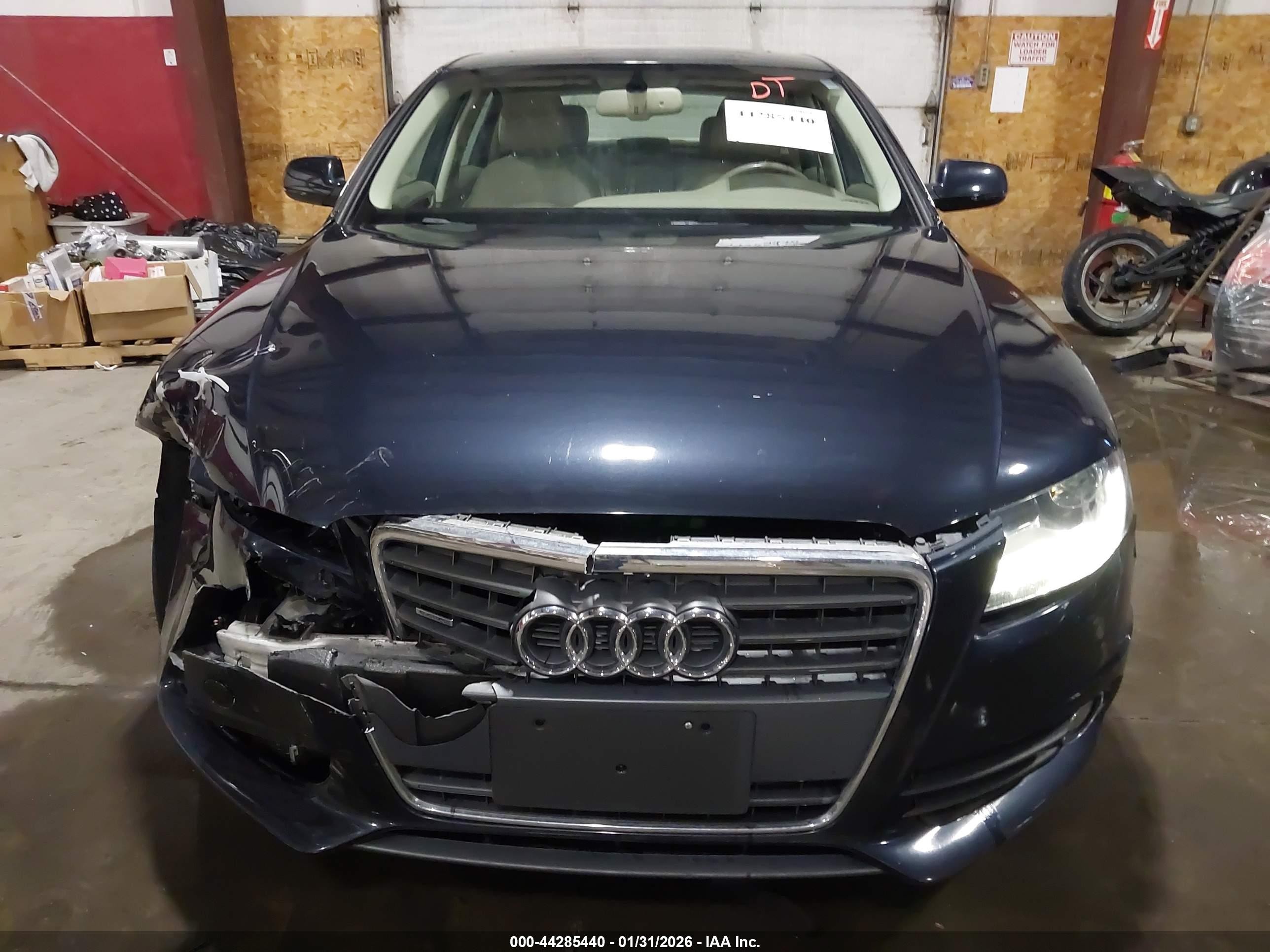 2012 Audi A4 2.0t Premium Gray vin: WAUFFAFL0CN014095