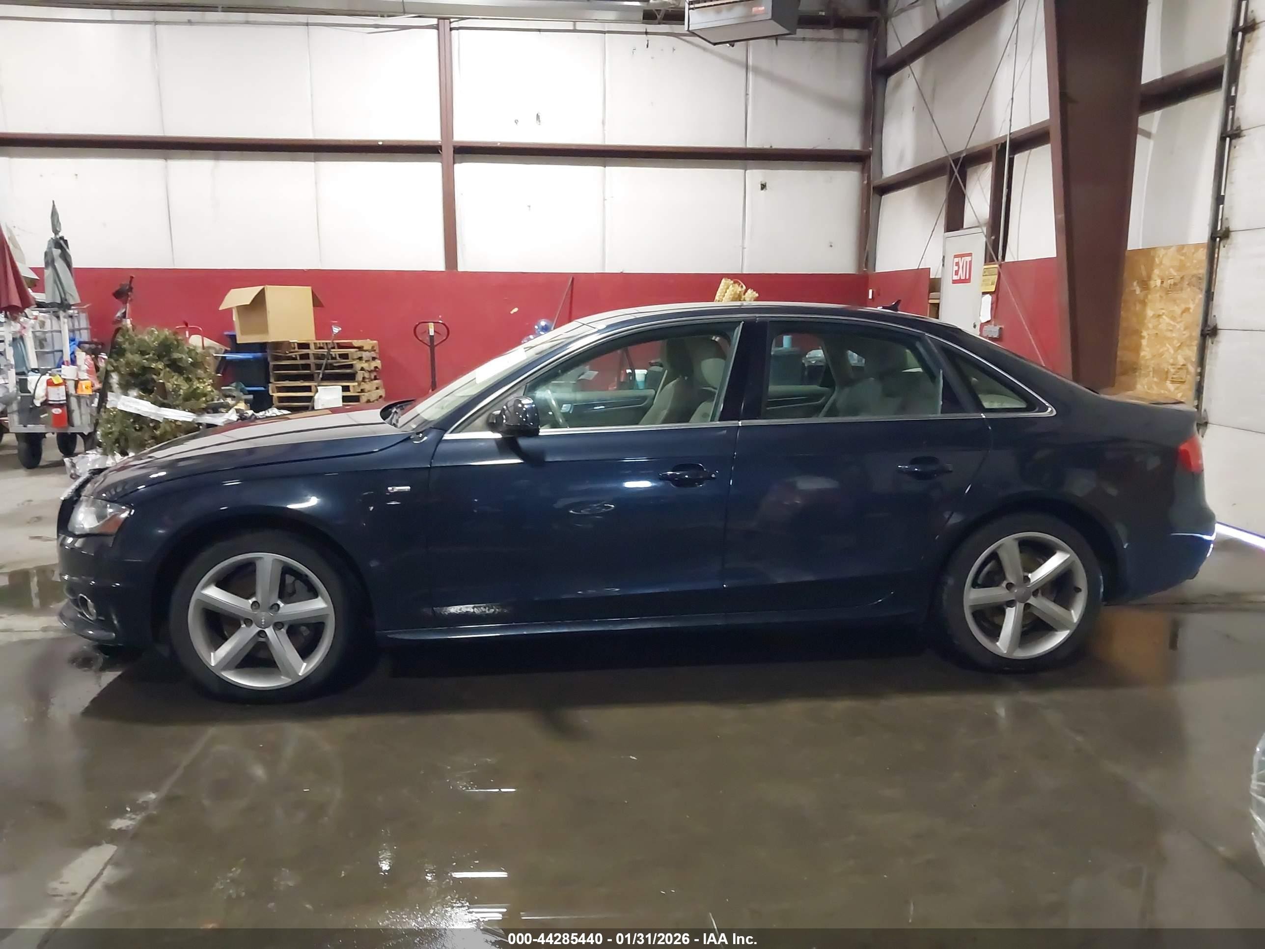 2012 Audi A4 2.0t Premium Gray vin: WAUFFAFL0CN014095