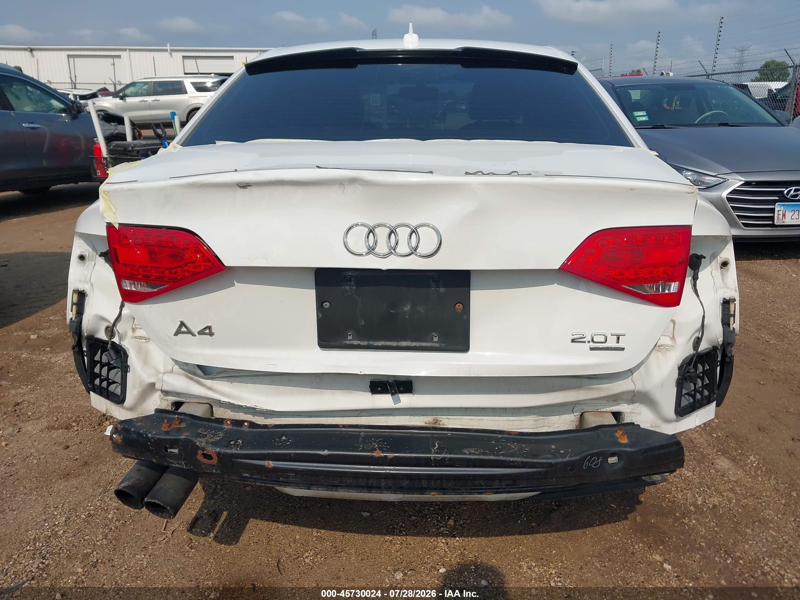 2012 Audi A4 2.0t Premium Plus White vin: WAUFFAFL0CN020690