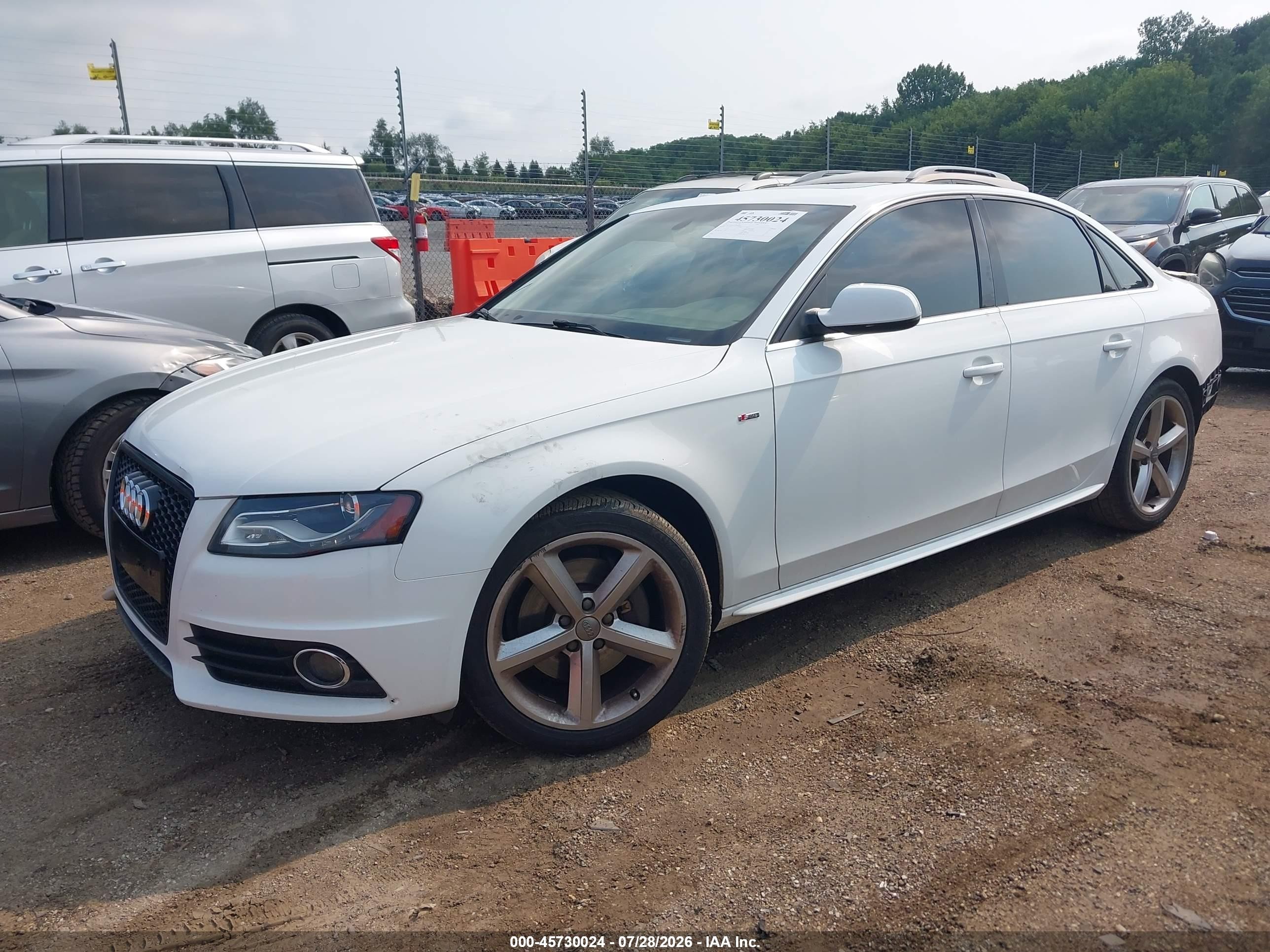 2012 Audi A4 2.0t Premium Plus White vin: WAUFFAFL0CN020690